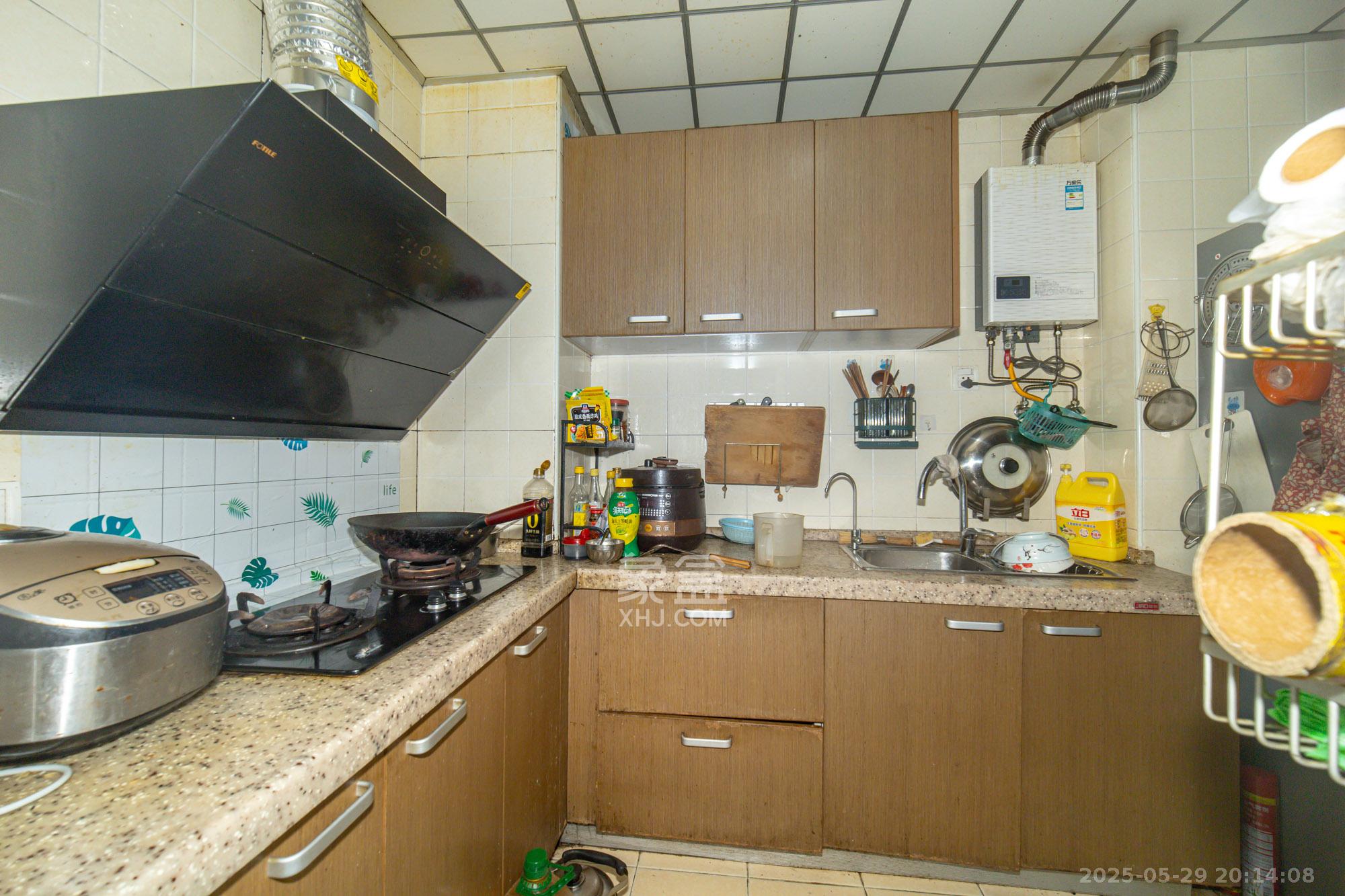 幸福里润城(幸福里二期) 3室2厅1卫 56.0万 幸福里润城(幸福里二期) 3室2厅1卫 56.0万厨房