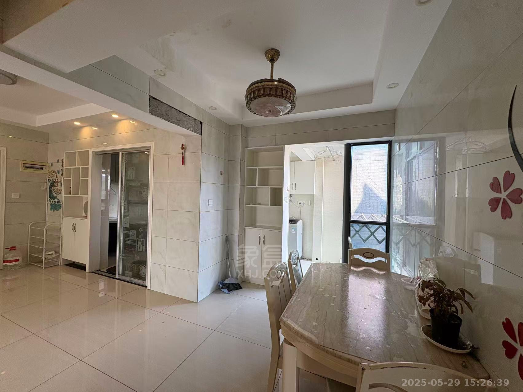 美的城二期 3室2厅2卫 1800.0元/月 美的城二期 3室2厅2卫 1800.0元/月室内图