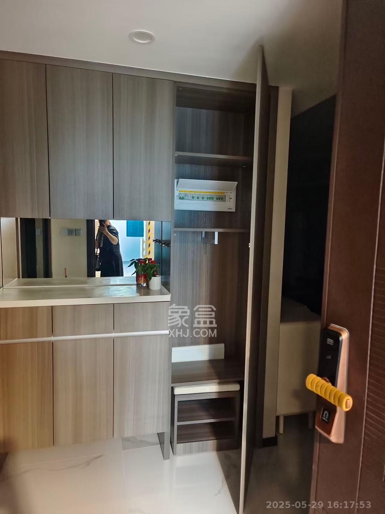 中海阅溪府  3室2厅2卫   3200.00元/月室内图