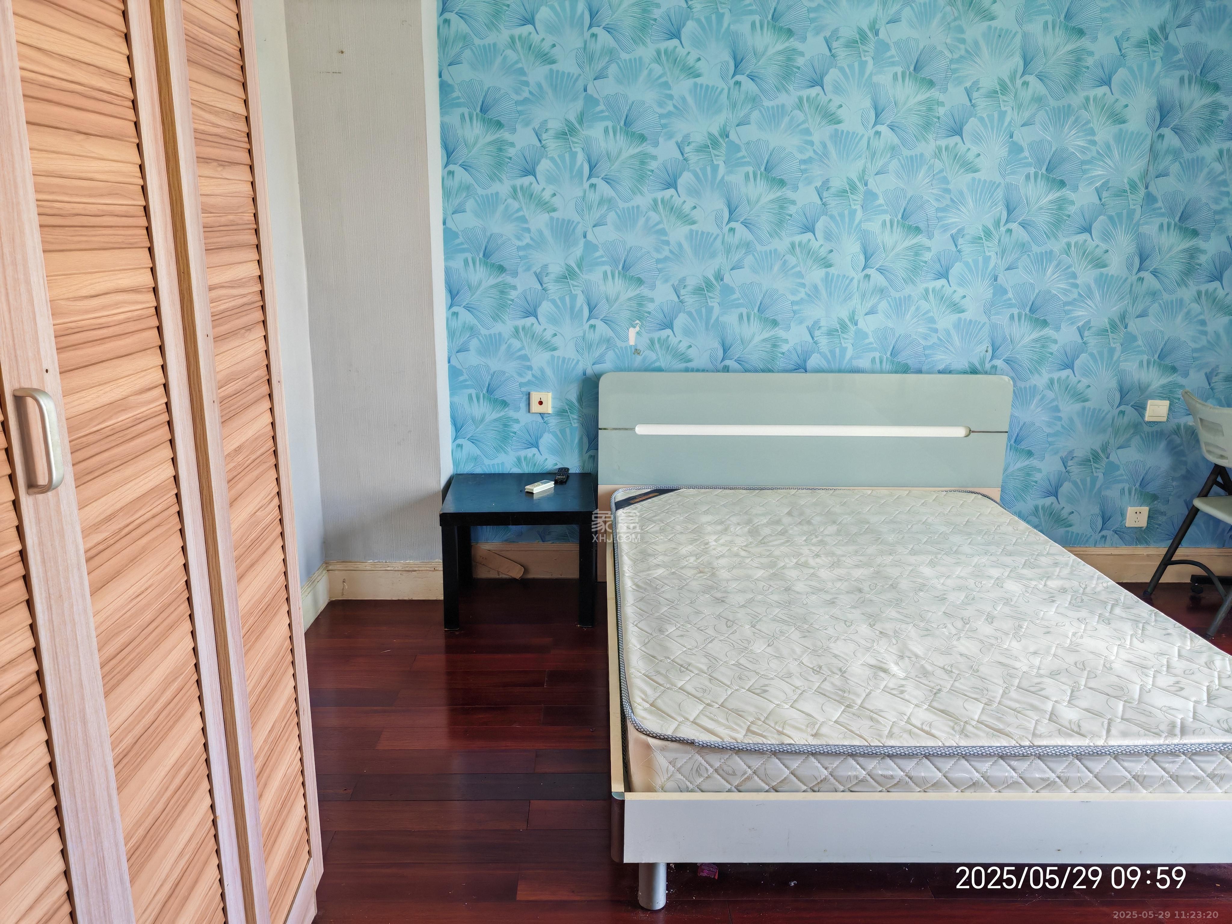 郡原广场 1室1厅1卫 1400.0元/月 郡原广场 1室1厅1卫 1400.0元/月室内图