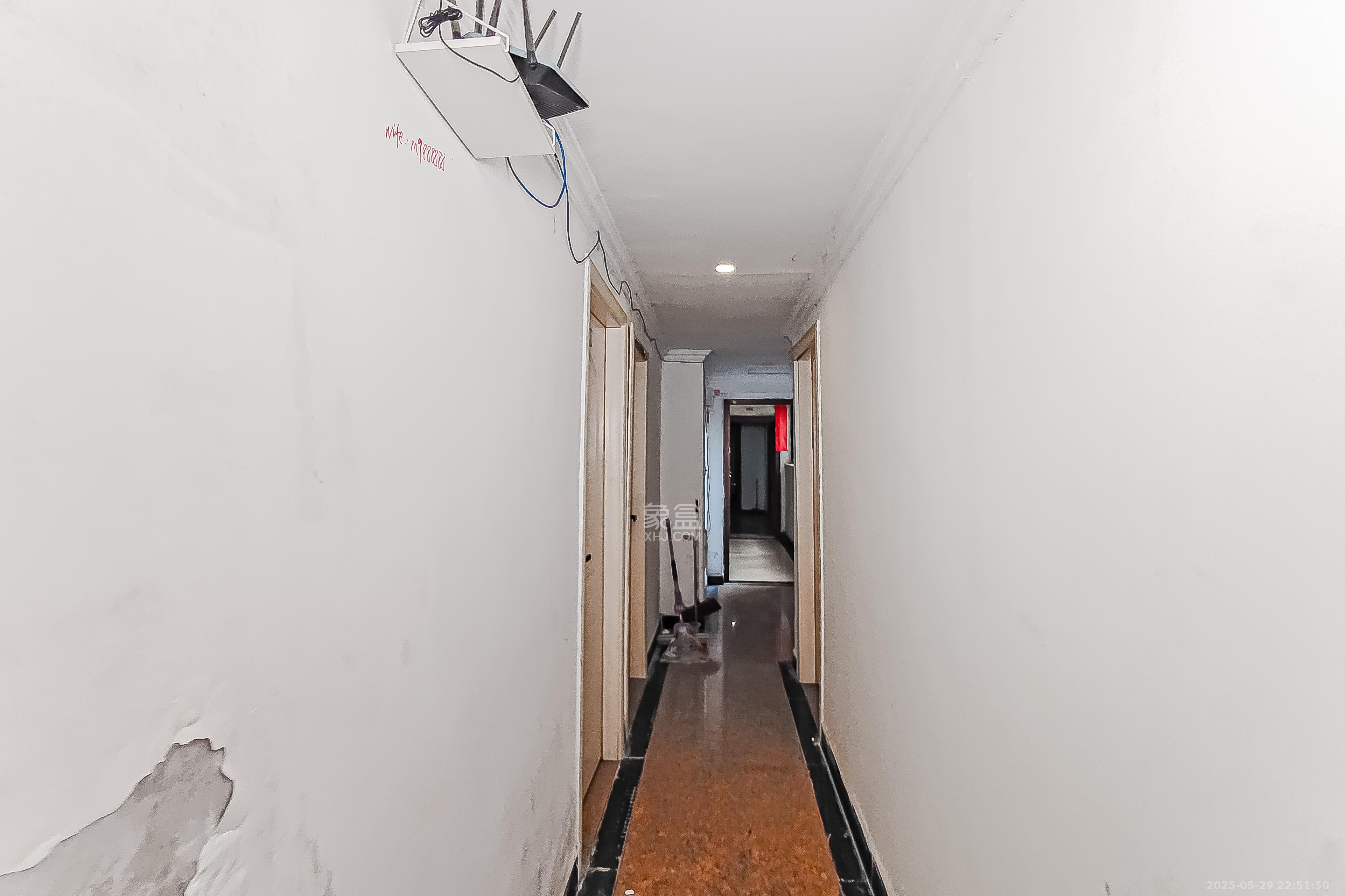 凯轩云顶  3室2厅1卫    96.8万 凯轩云顶  3室2厅1卫    96.8万客厅