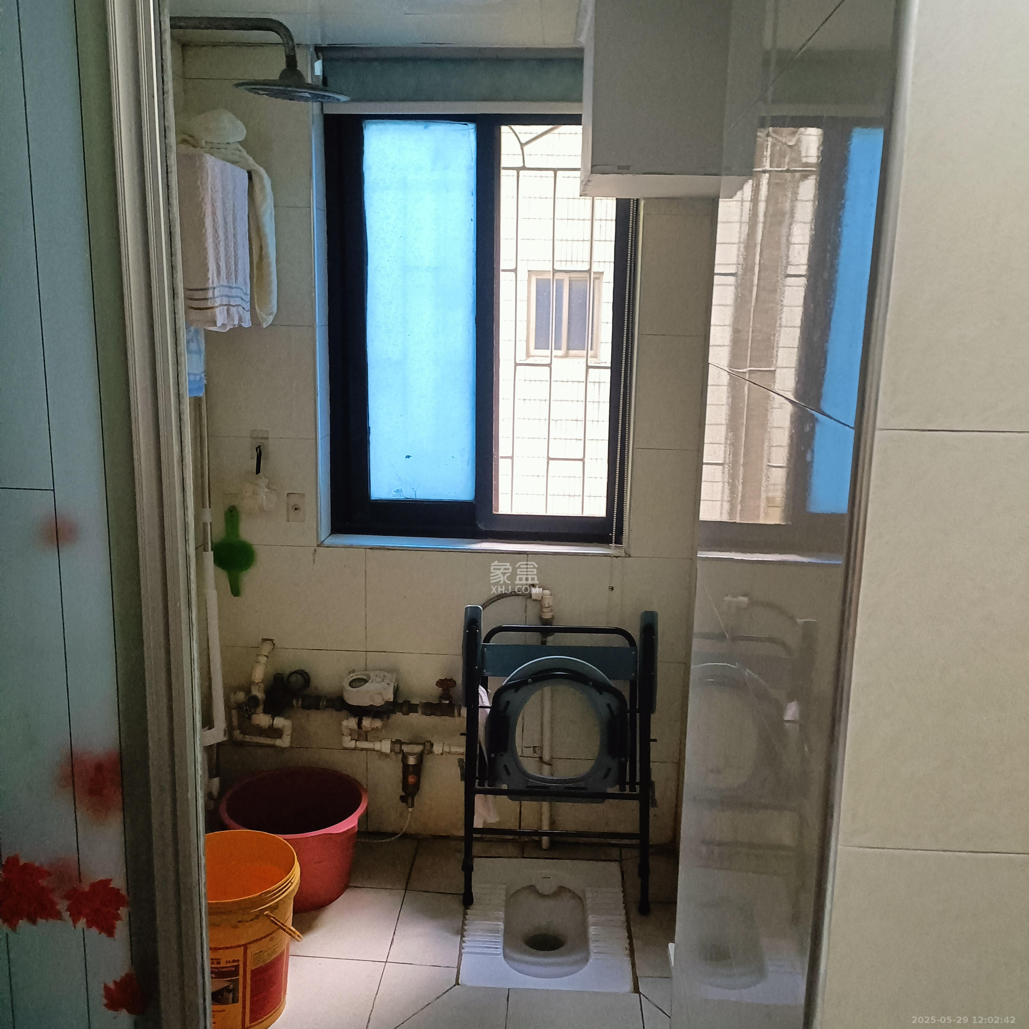 紫薇公寓 3室2厅1卫 2400.0元/月 紫薇公寓 3室2厅1卫 2400.0元/月室内图