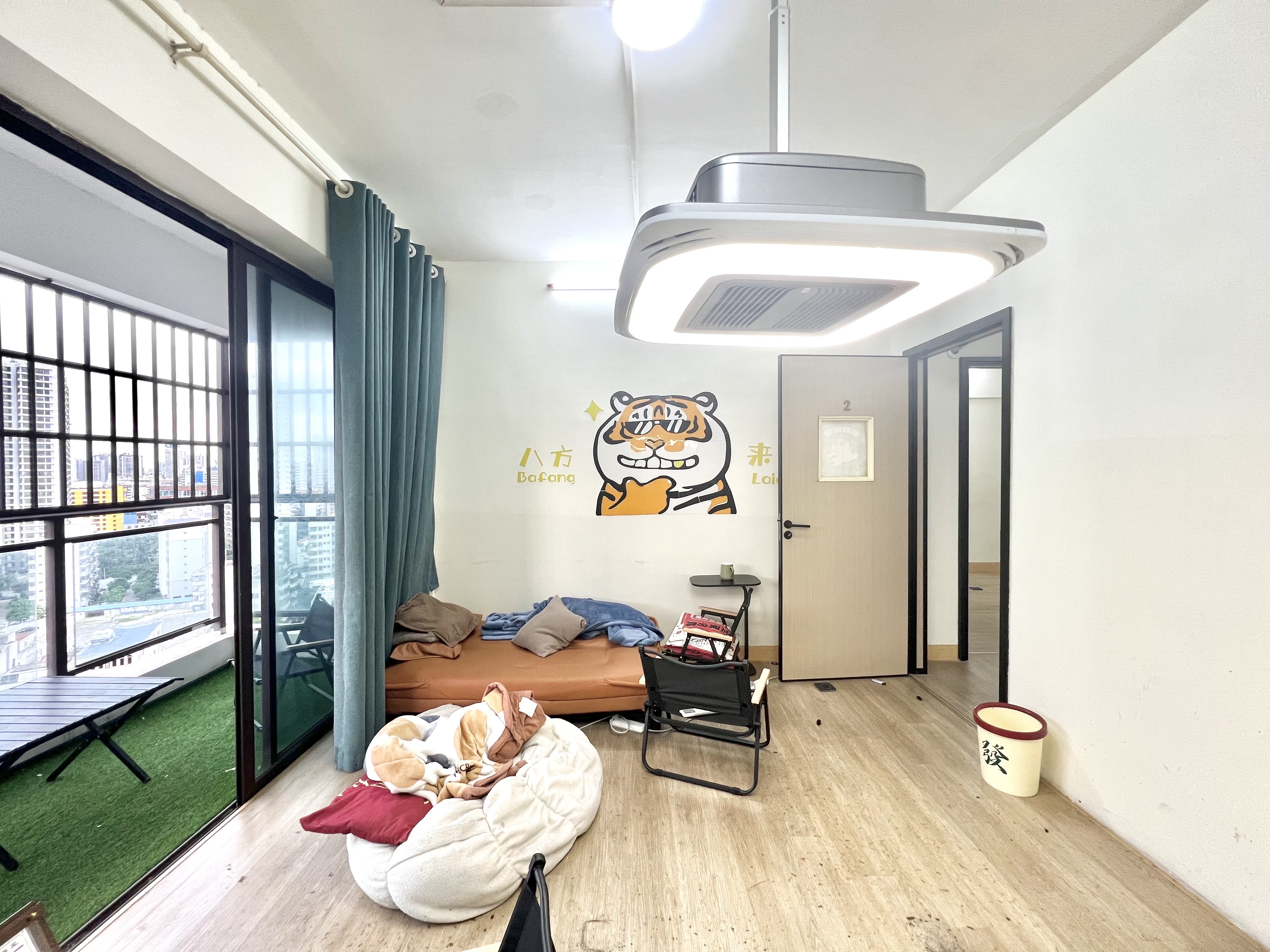 骏豪广场  5室2厅2卫   5000.00元/月室内图