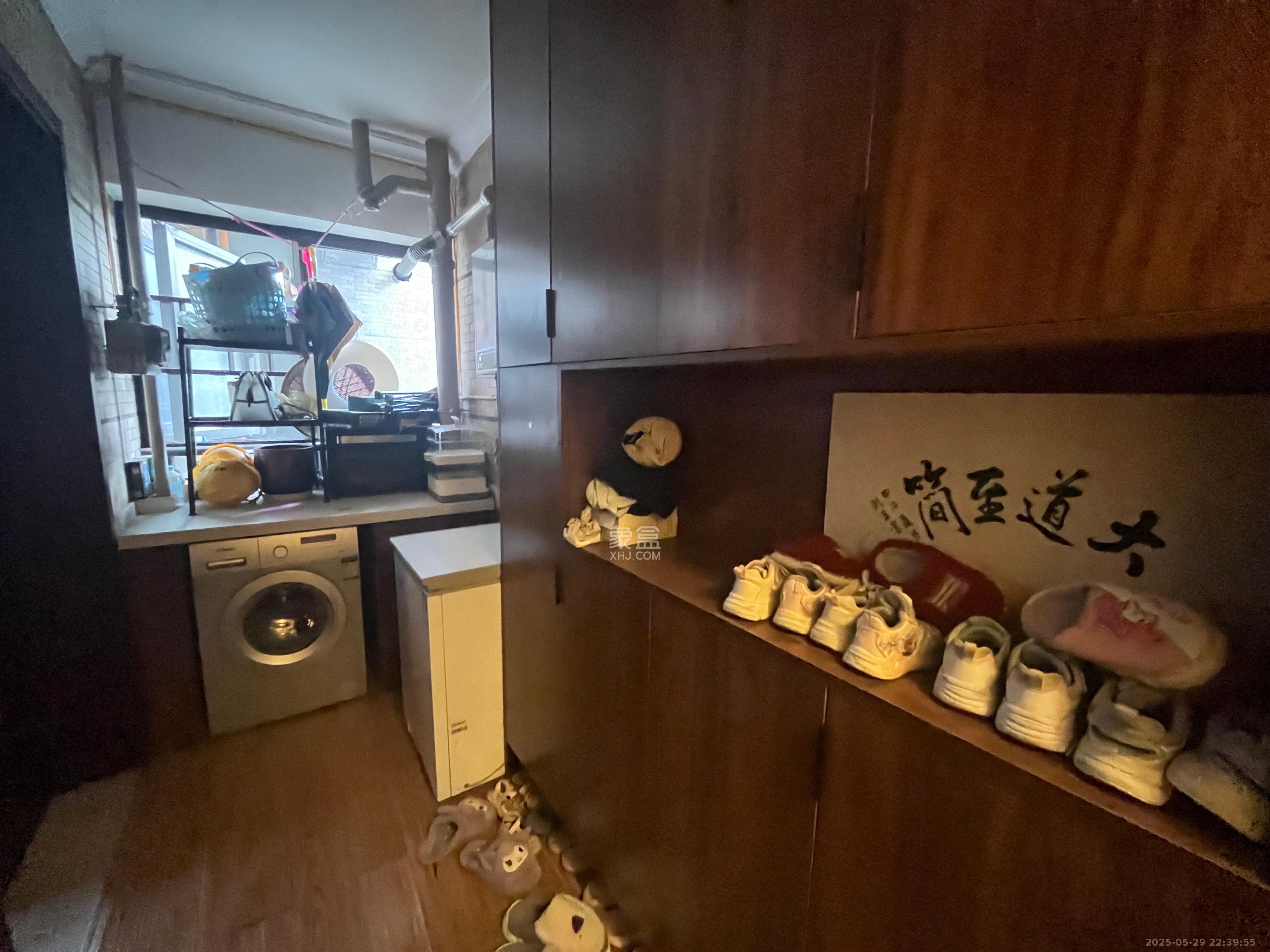时代倾城一期  4室2厅1卫   2300.00元/月室内图