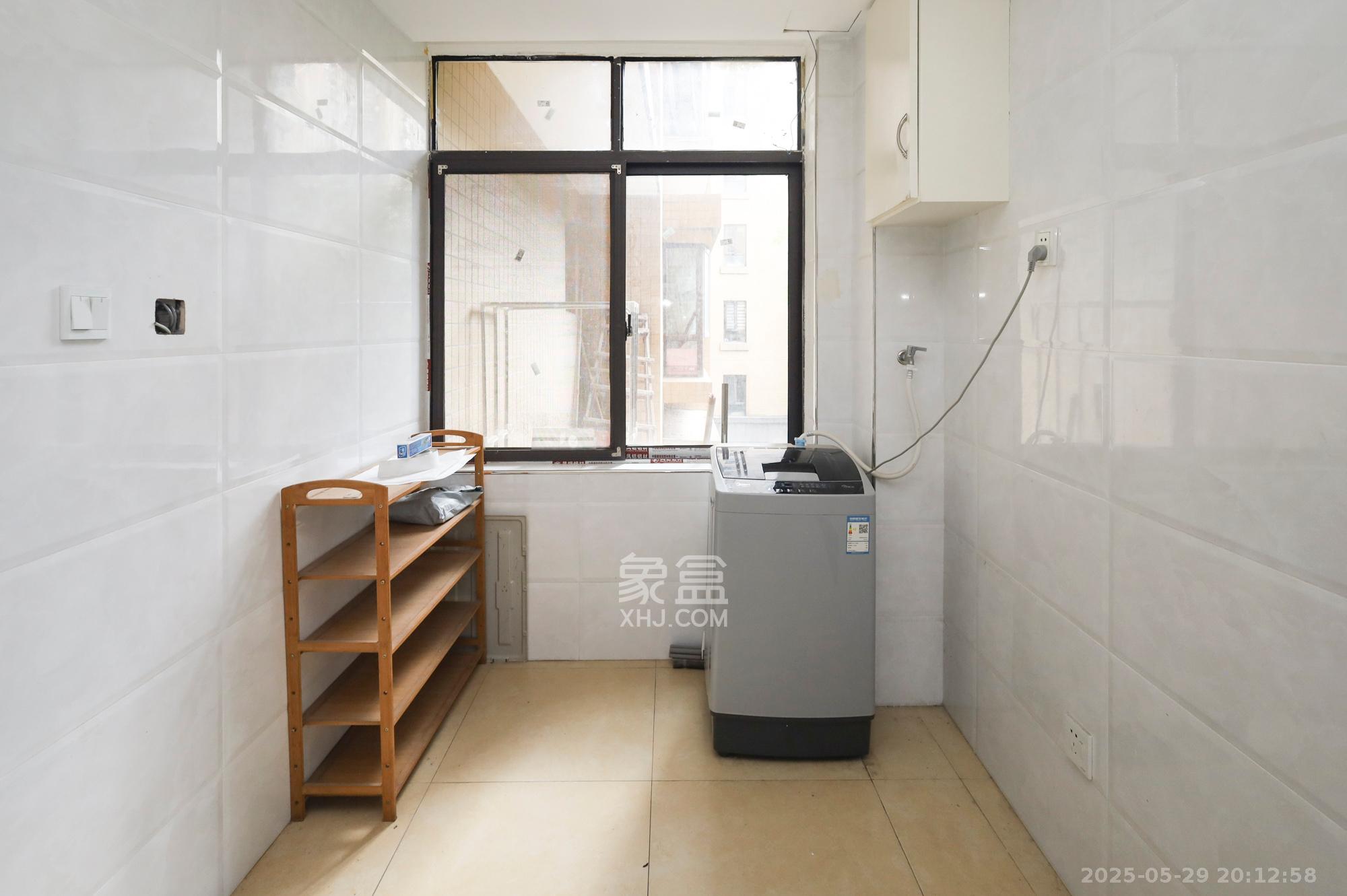 山语城二期  3室1厅1卫    67.0万其他