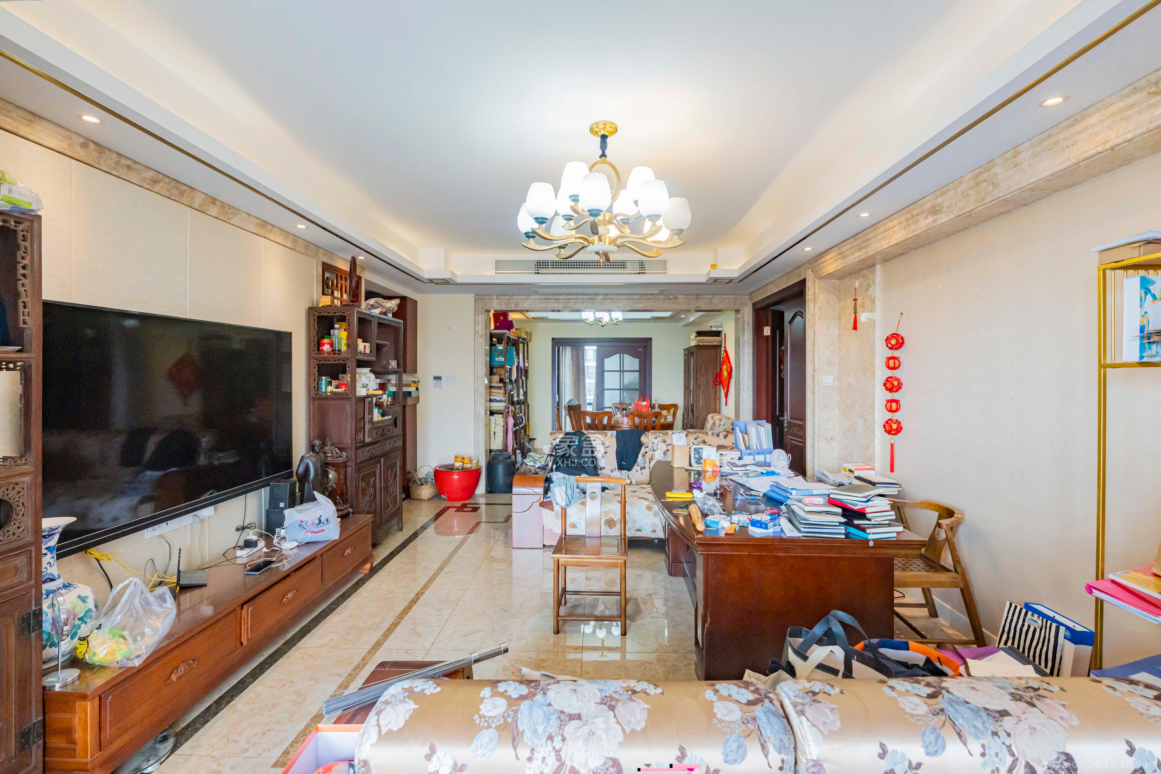 复地崑玉国际一期 4室2厅2卫 338.0万 复地崑玉国际一期 4室2厅2卫 338.0万客厅