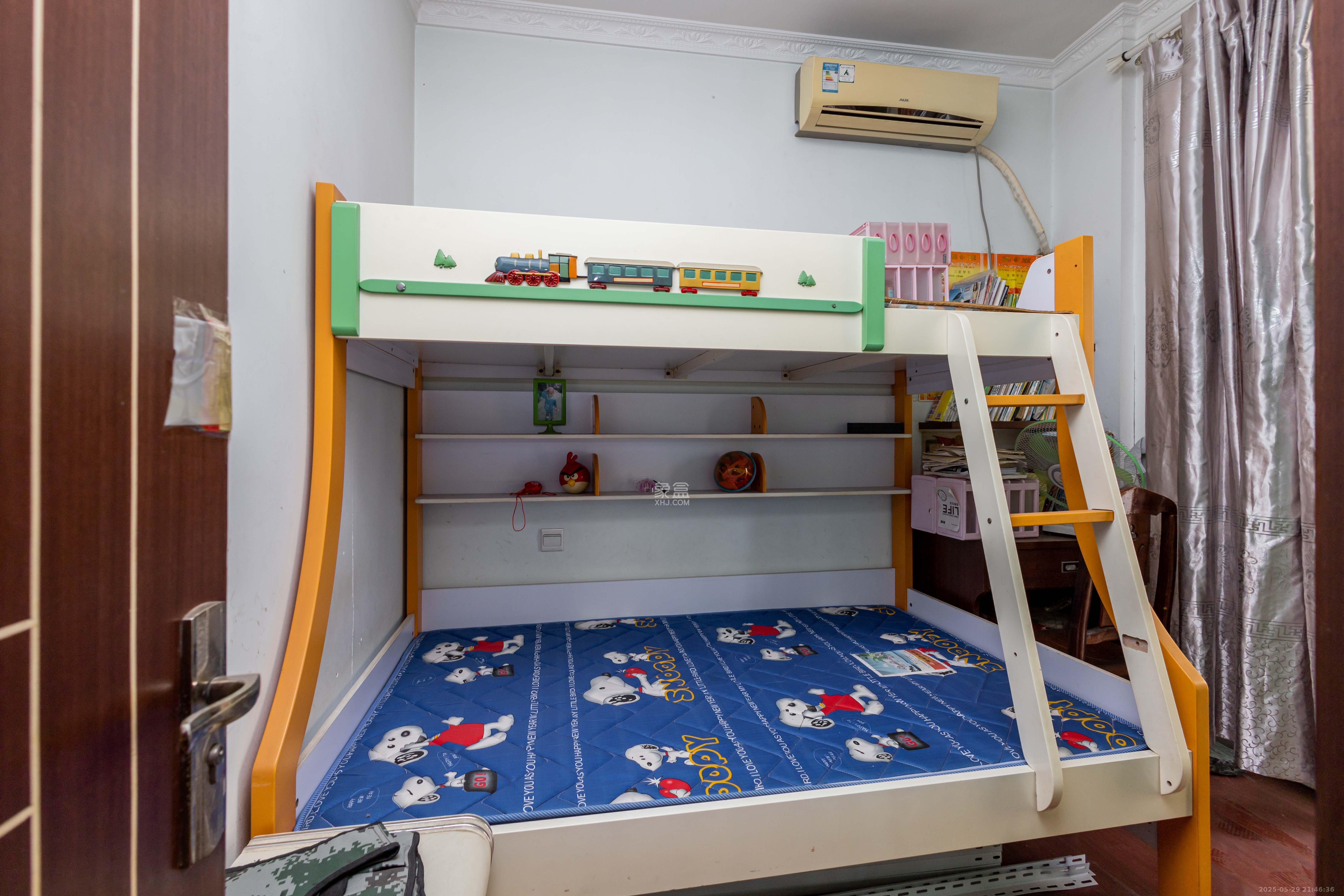 星城国际 2室2厅1卫 39.8万 星城国际 2室2厅1卫 39.8万卧室