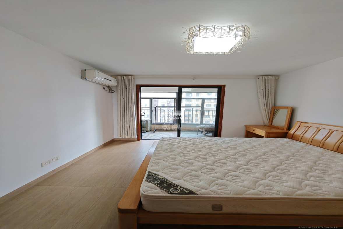 中建麓山和苑  3室2厅1卫    1600.0元/月 中建麓山和苑  3室2厅1卫    1600.0元/月室内图