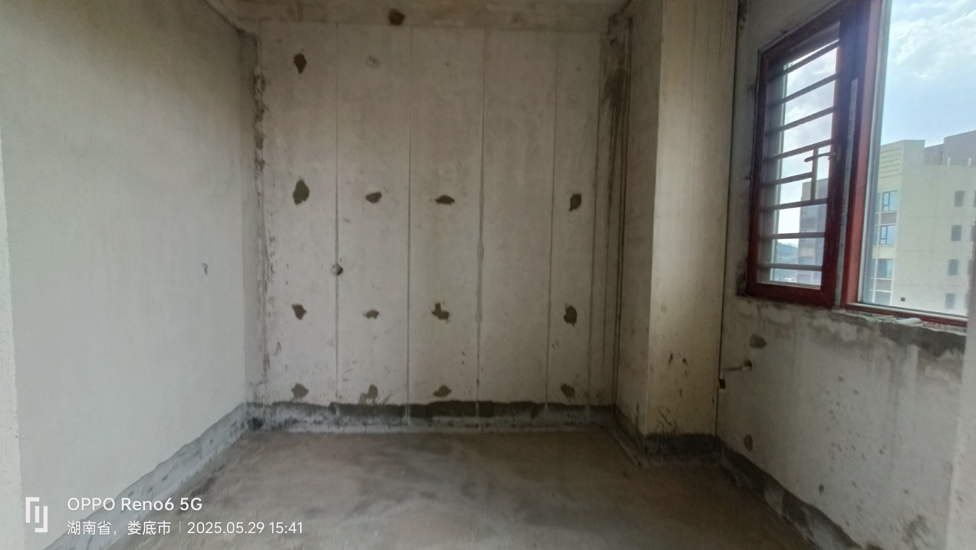 湘村名园 3室2厅1卫 58.0万 湘村名园 3室2厅1卫 58.0万客厅