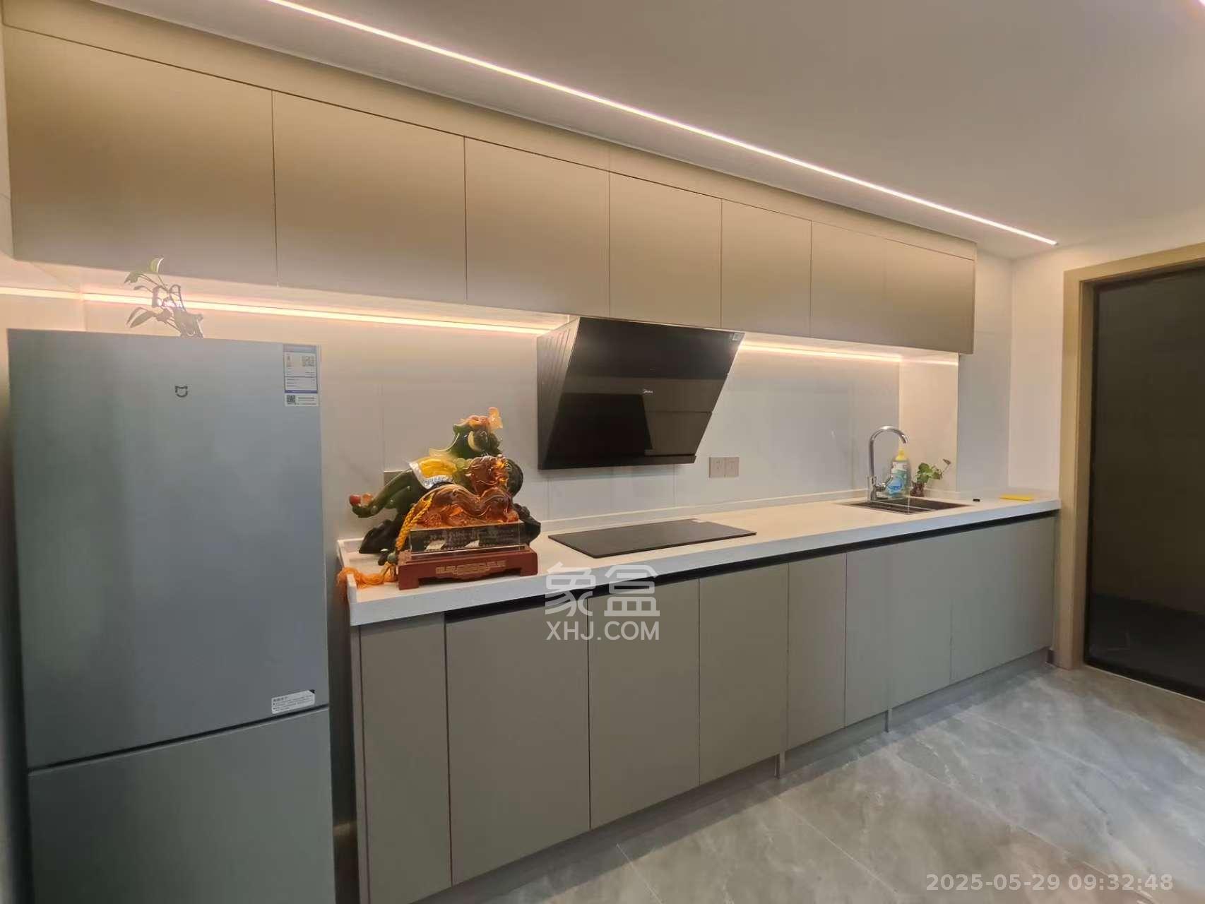 东盈商业广场(华泉城市广场) 1室0厅0卫 3500.0元/月 东盈商业广场(华泉城市广场) 1室0厅0卫 3500.0元/月室内图