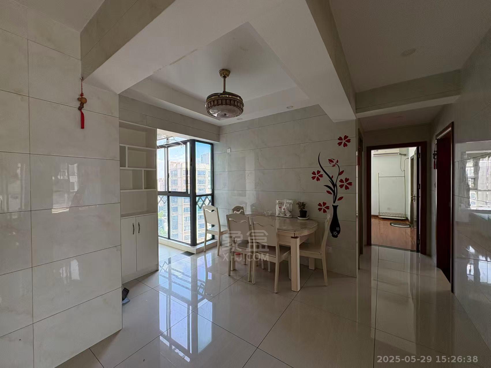 美的城二期 3室2厅2卫 1800.0元/月 美的城二期 3室2厅2卫 1800.0元/月室内图