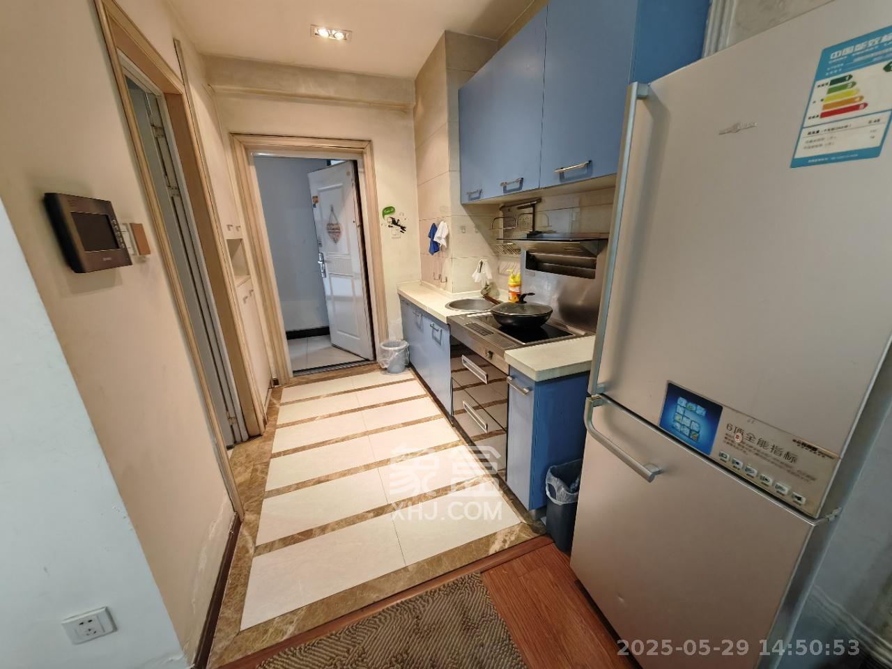 西子一间  1室1厅1卫   1800.00元/月室内图