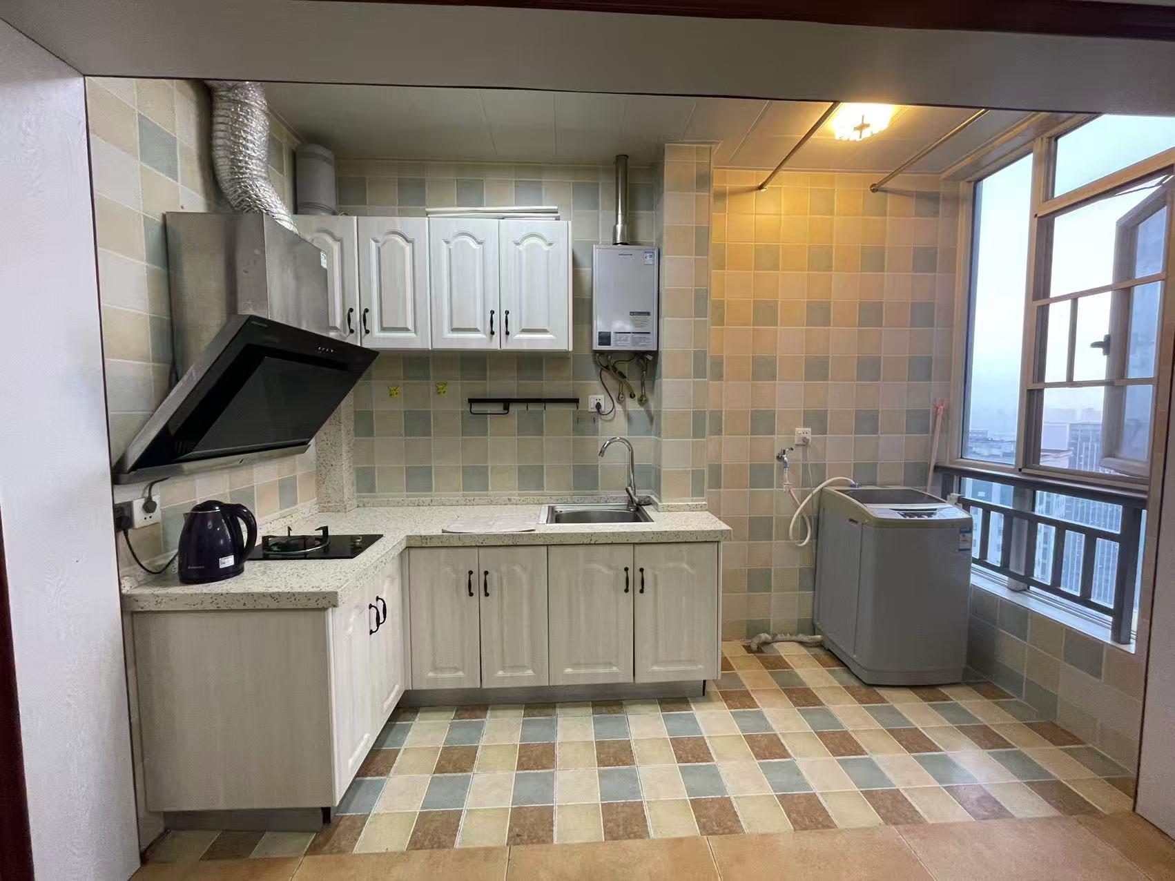 庐山一号  1室1厅1卫    28.0万 庐山一号  1室1厅1卫    28.0万室内图