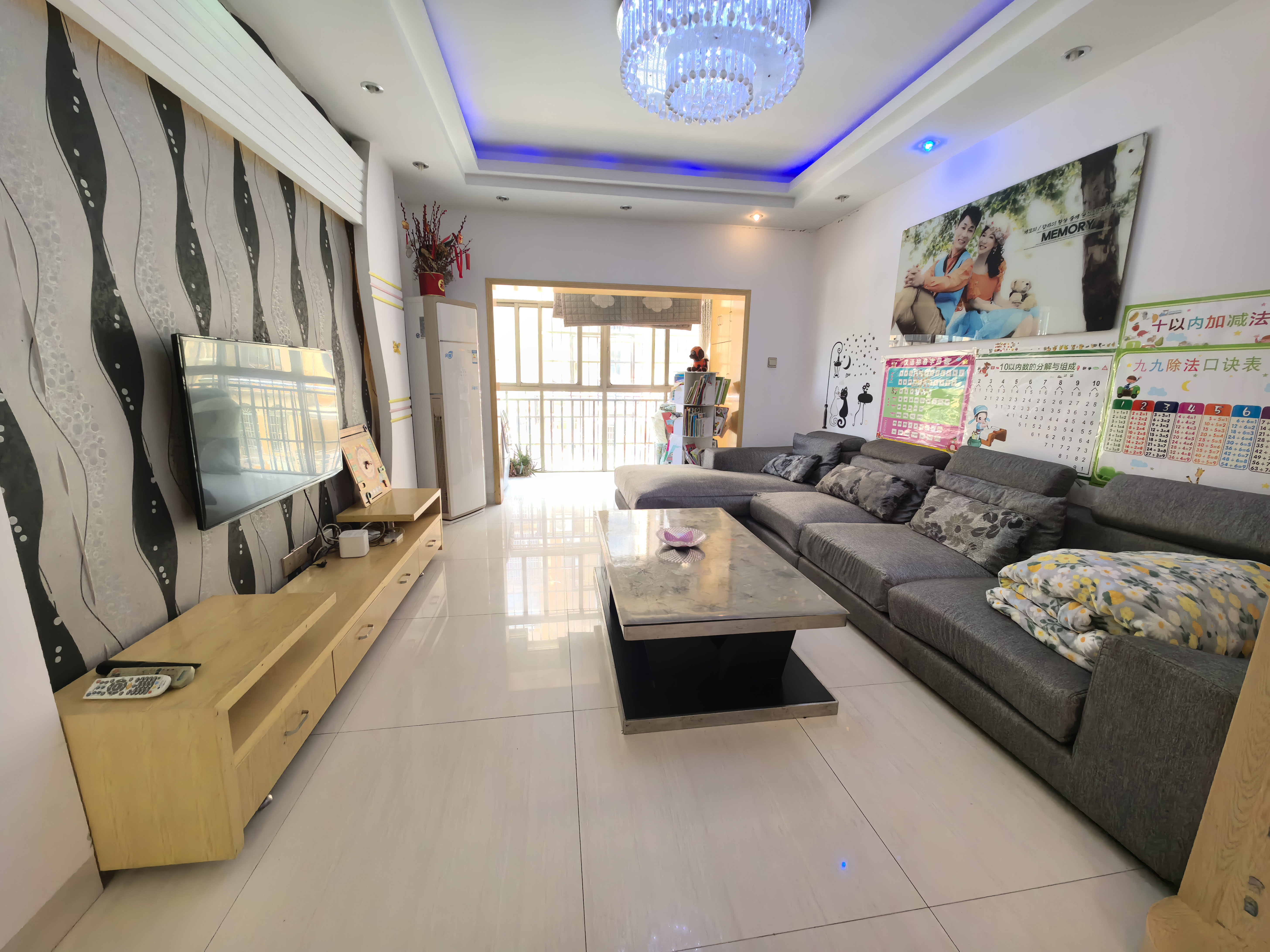 阳光爱琴海 2室2厅1卫 38.0万 阳光爱琴海 2室2厅1卫 38.0万室内图