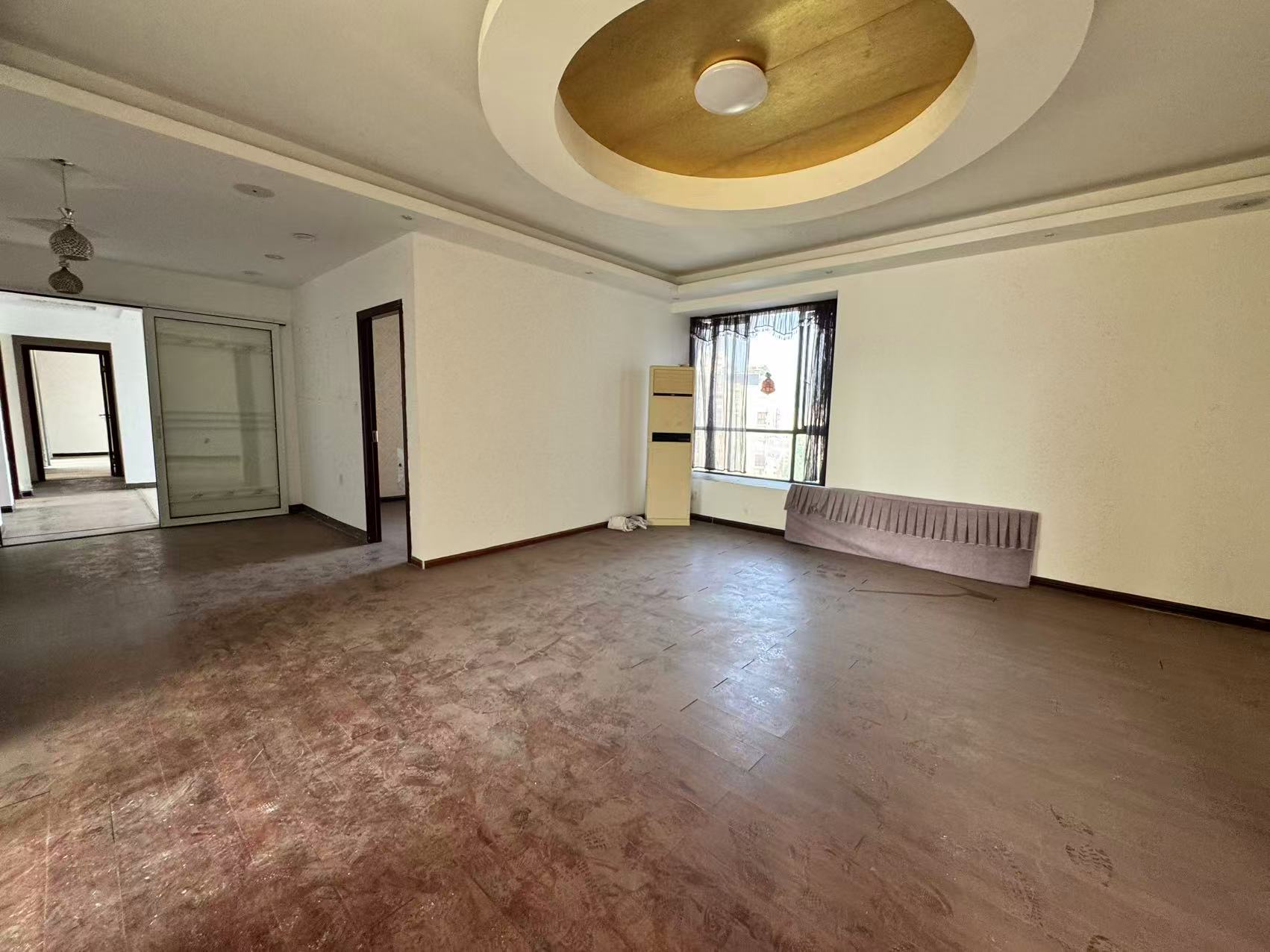 城市风景  5室2厅2卫    100.0万 城市风景  5室2厅2卫    100.0万室内图