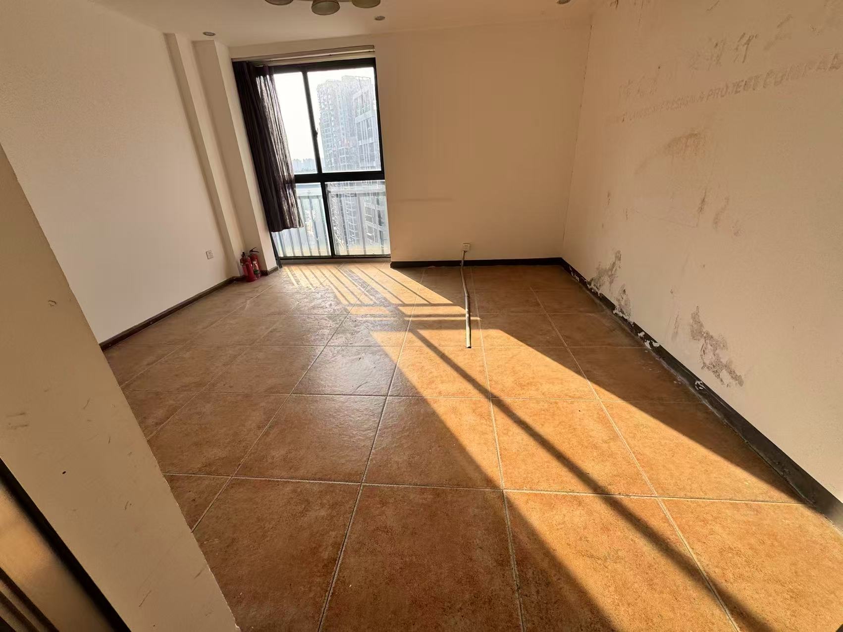 城市风景  5室2厅2卫    100.0万 城市风景  5室2厅2卫    100.0万室内图