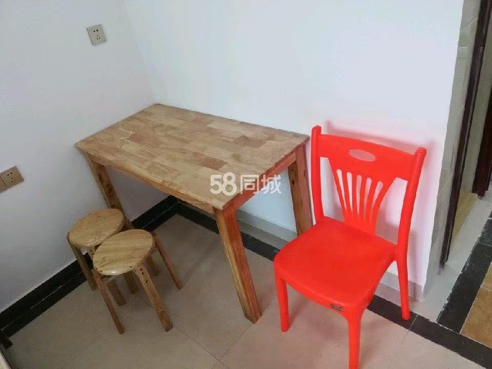 亿丰大厦 1室0厅1卫 800.0元/月 亿丰大厦 1室0厅1卫 800.0元/月室内图