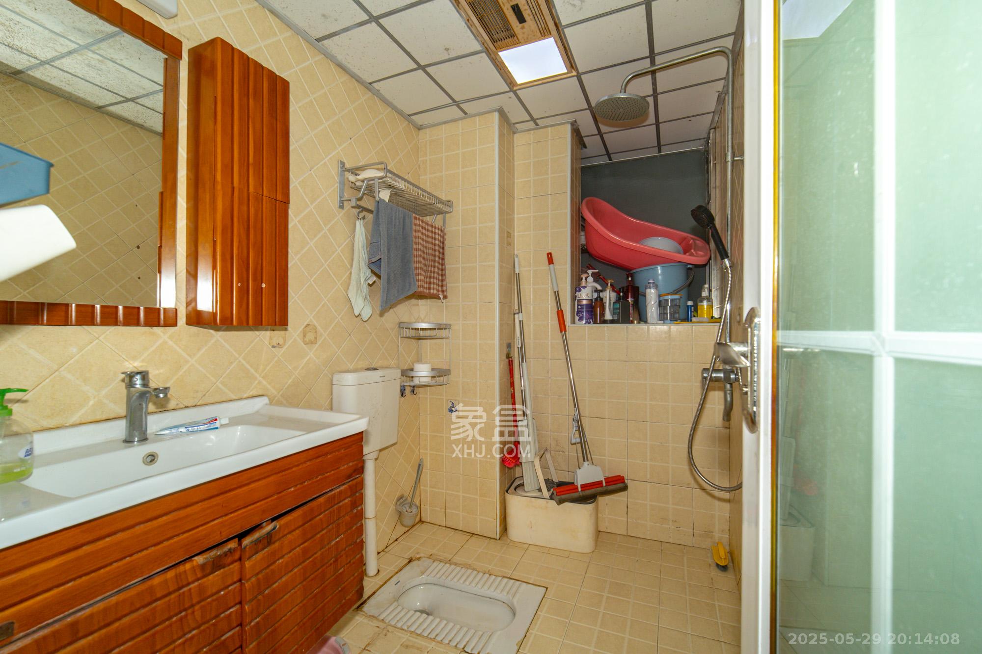 幸福里润城(幸福里二期) 3室2厅1卫 56.0万 幸福里润城(幸福里二期) 3室2厅1卫 56.0万卫生间