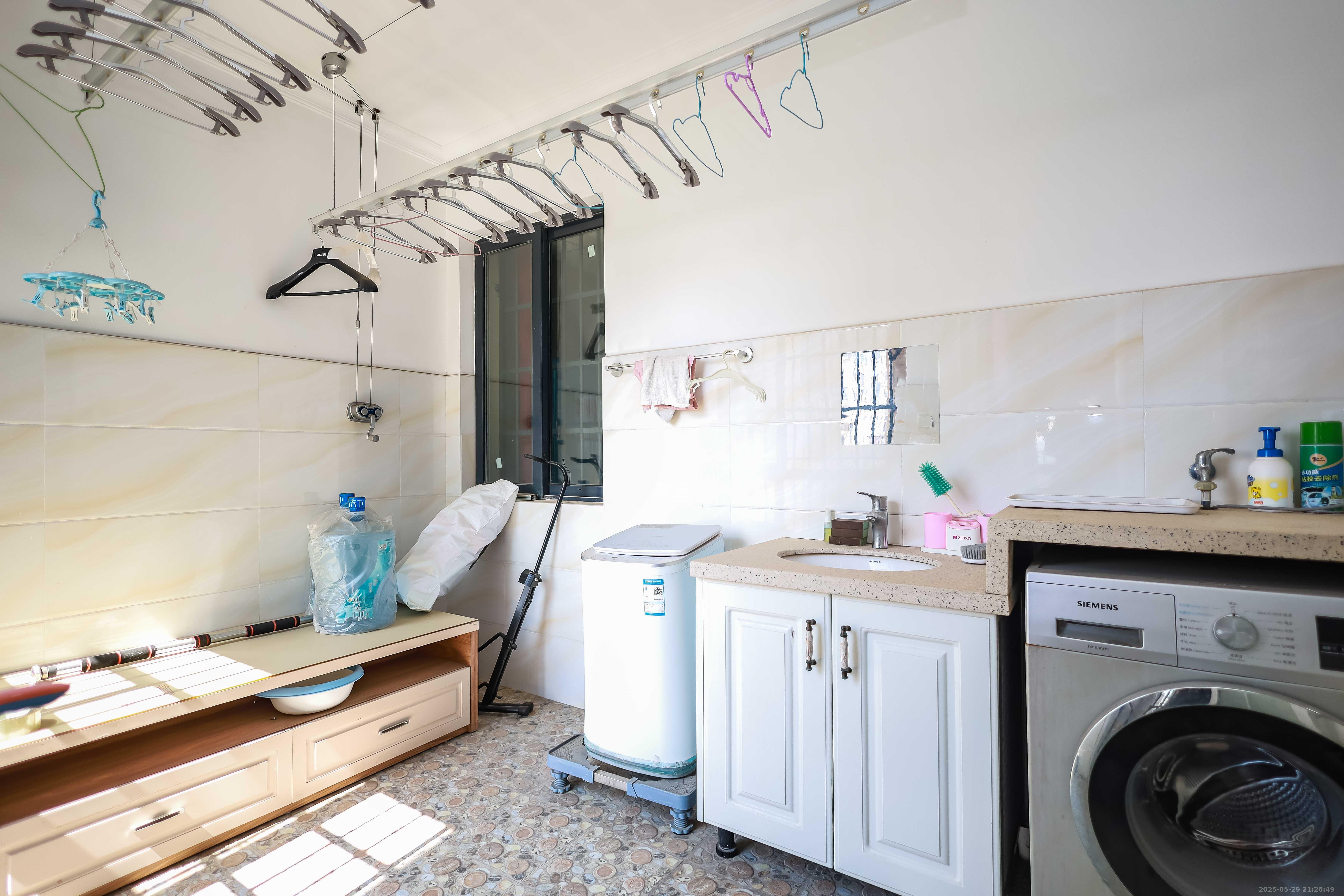 天麓尚层 4室2厅2卫 95.0万 天麓尚层 4室2厅2卫 95.0万其他