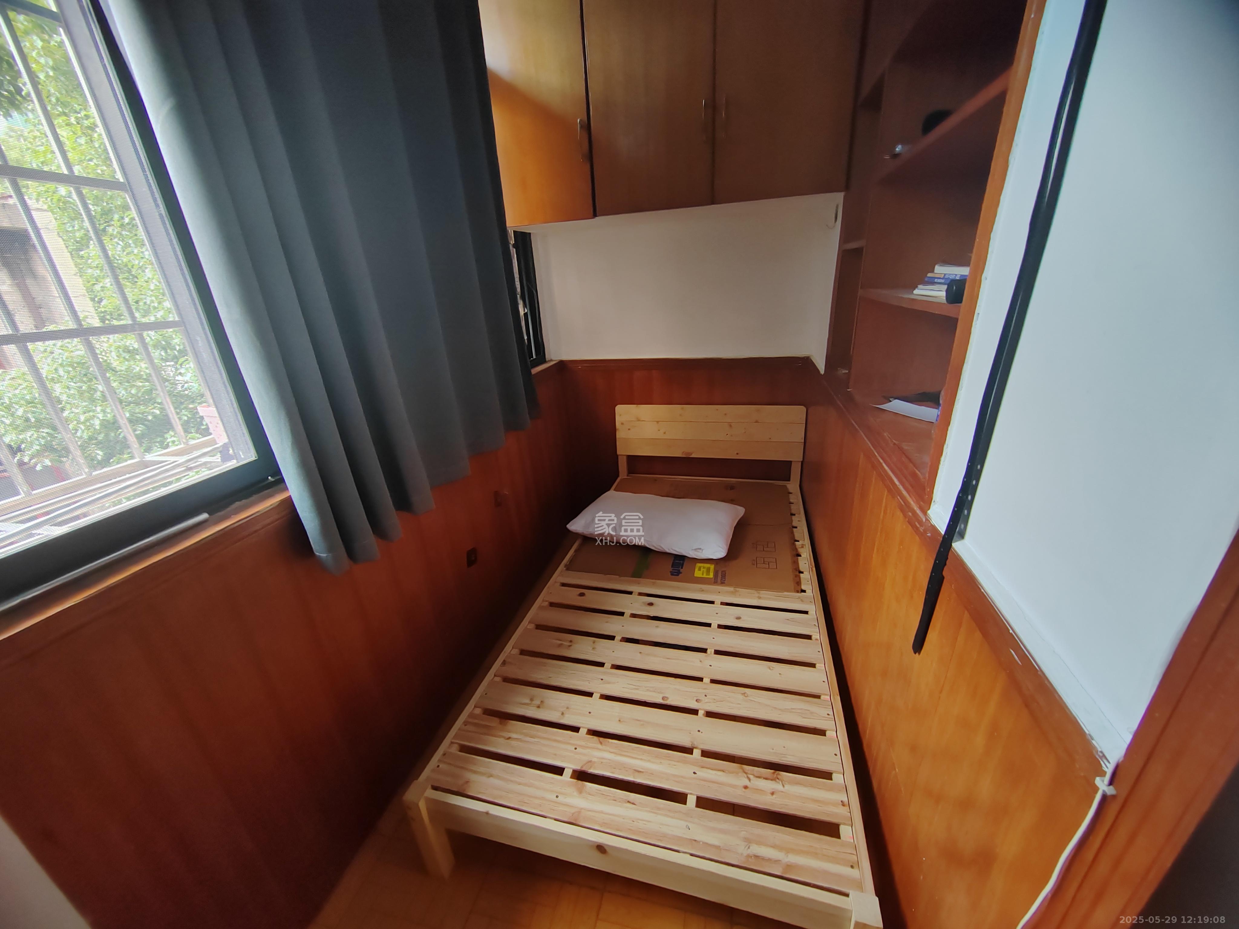 曹家坡橡鞋小区  1室1厅1卫   1150.00元/月室内图