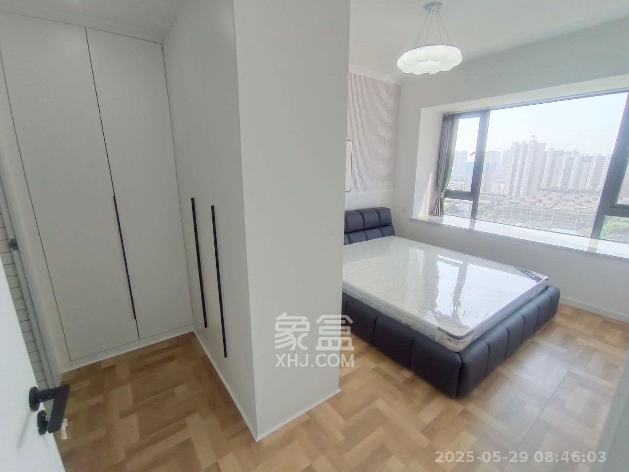 卓越伊景苑  3室2厅2卫   3160.00元/月室内图
