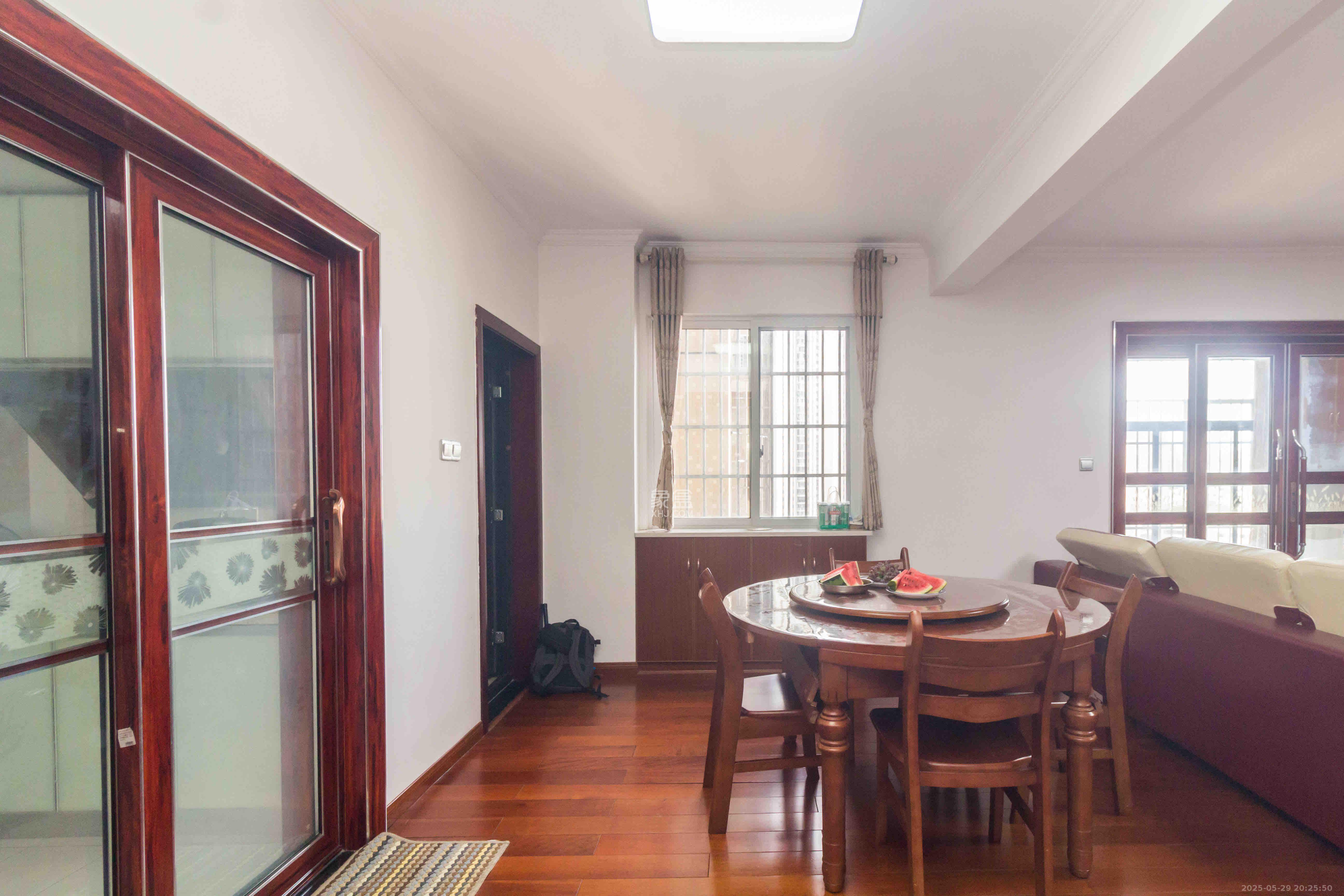 光明城市(星辰青年城) 4室2厅2卫 2200.0元/月 光明城市(星辰青年城) 4室2厅2卫 2200.0元/月室内图