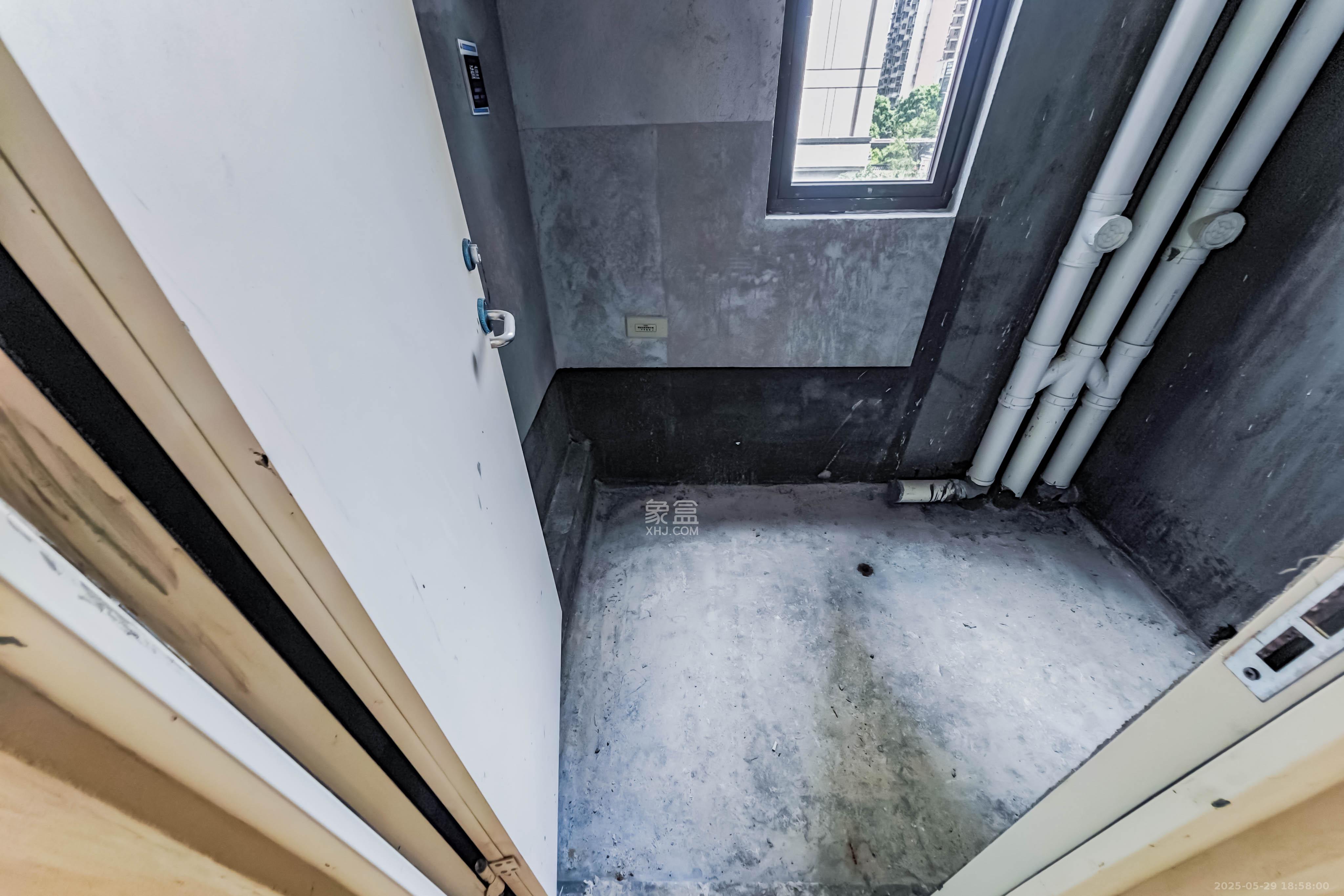 建发玖洲观澜  4室2厅2卫   238.00万其他