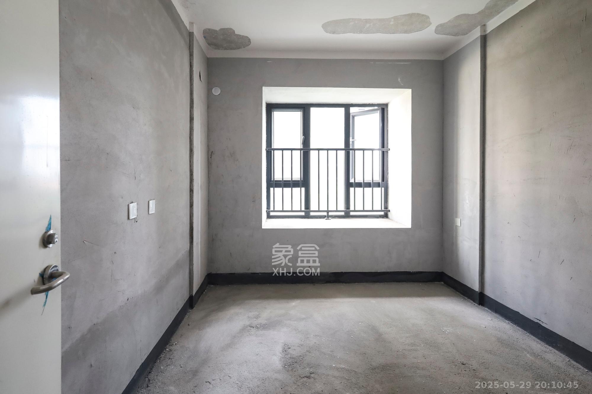 长沙融创城 3室2厅1卫 48.0万 长沙融创城 3室2厅1卫 48.0万卧室