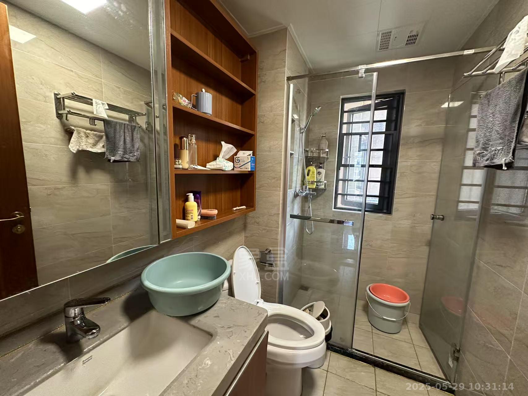 恒大华府 3室2厅1卫 2500.0元/月 恒大华府 3室2厅1卫 2500.0元/月室内图