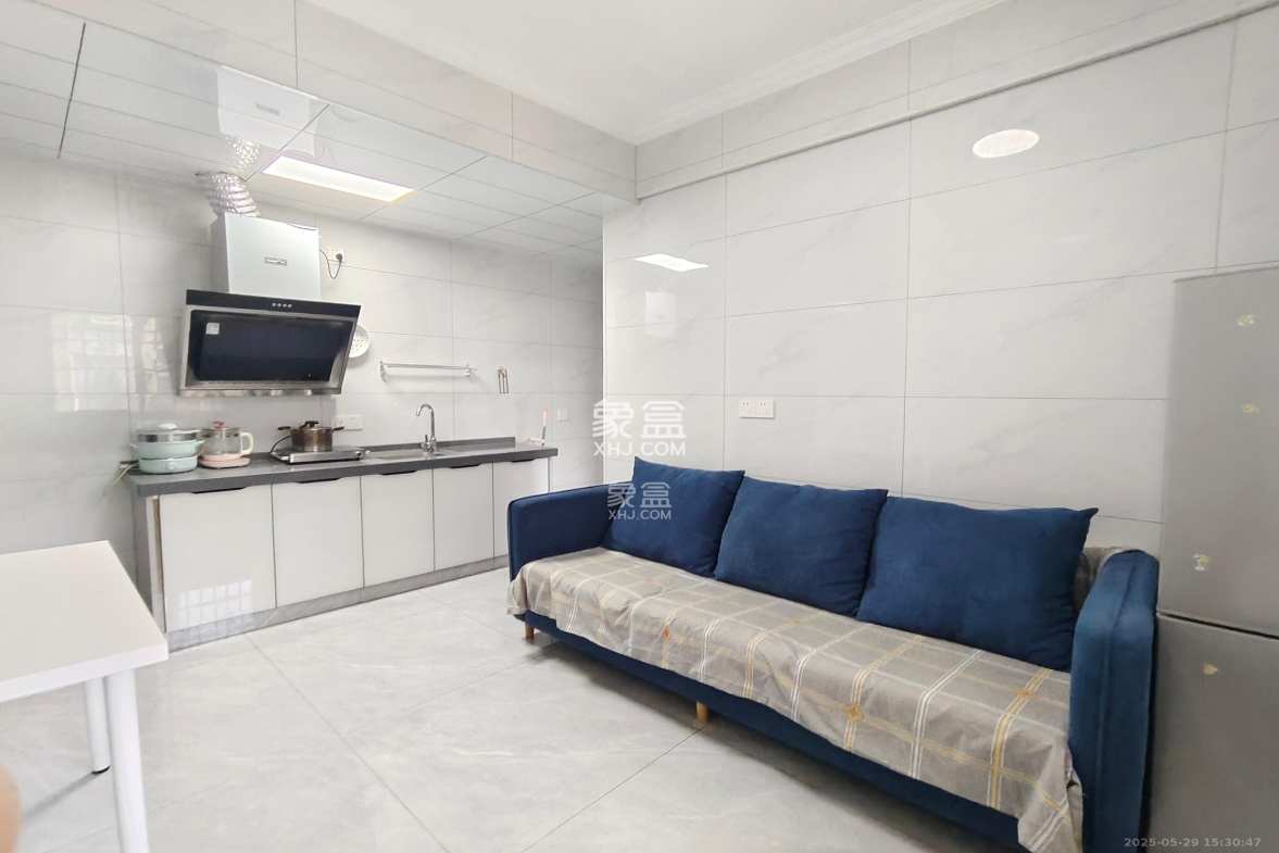 真人桥家园一期  2室1厅1卫    1300.0元/月 真人桥家园一期  2室1厅1卫    1300.0元/月室内图