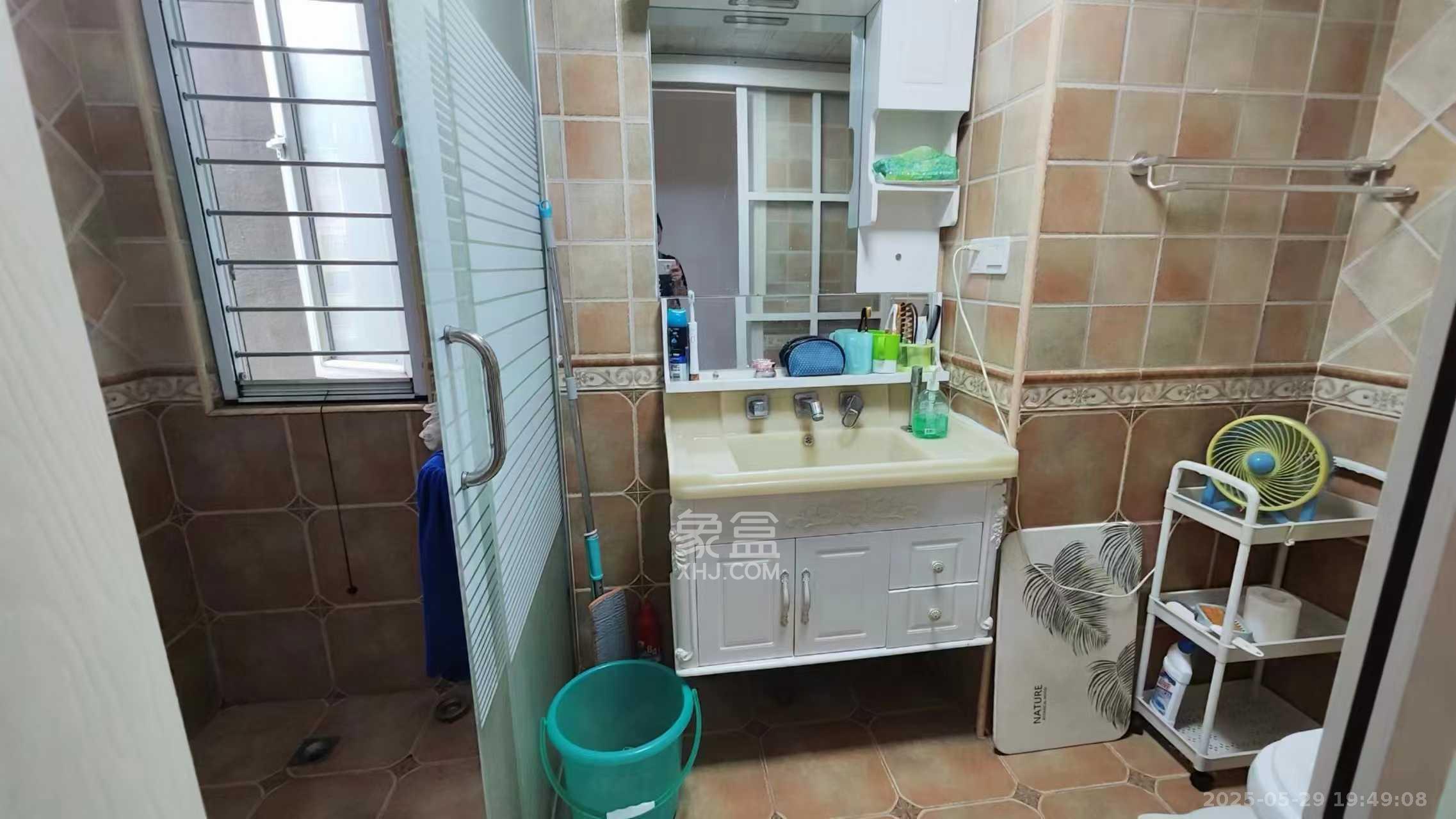 金地三千府(金地湖山樾、金地自在城) 3室2厅1卫 1500.0元/月 金地三千府(金地湖山樾、金地自在城) 3室2厅1卫 1500.0元/月室内图