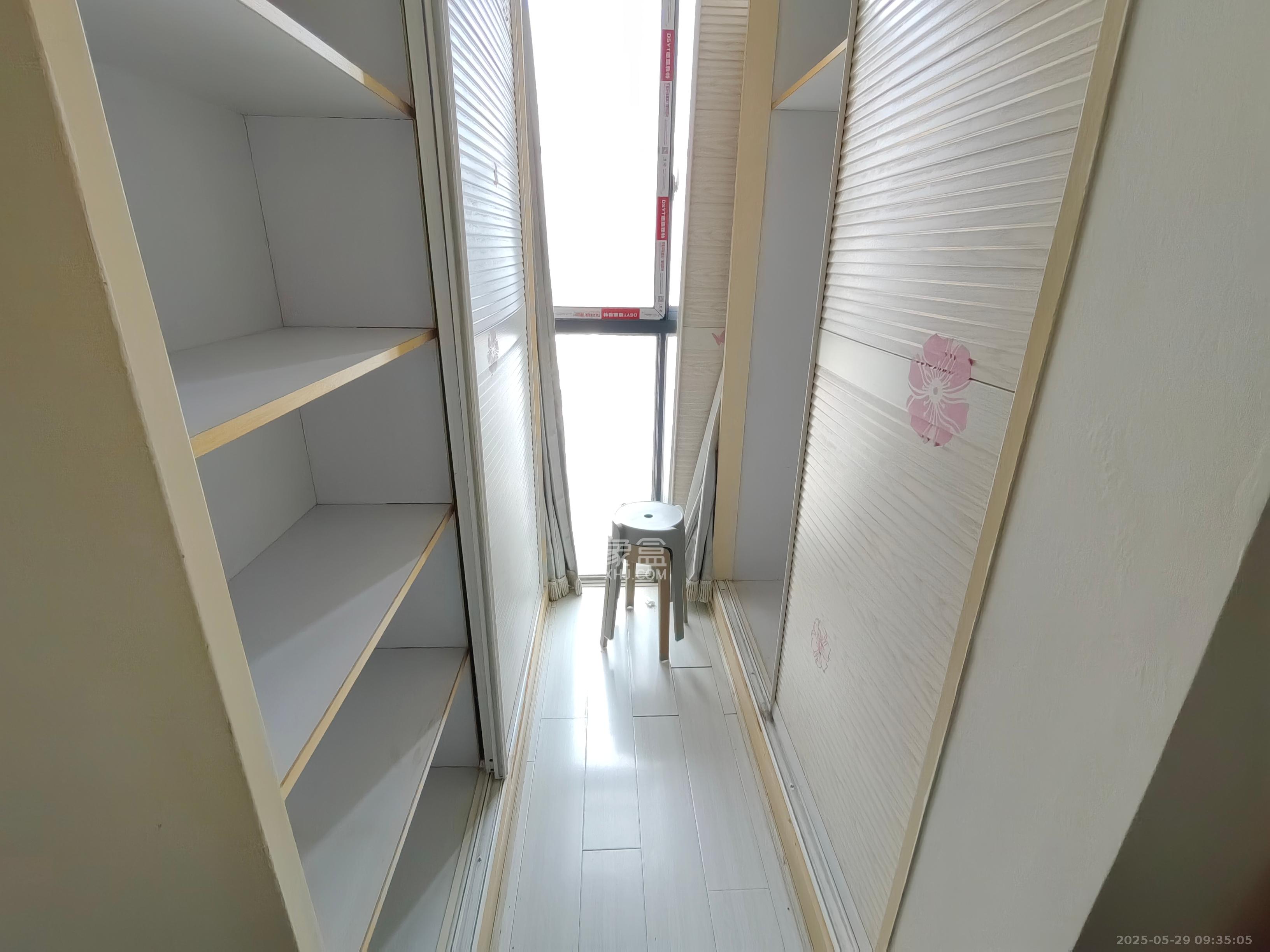 美寓明城 1室1厅1卫 2000.0元/月 美寓明城 1室1厅1卫 2000.0元/月室内图