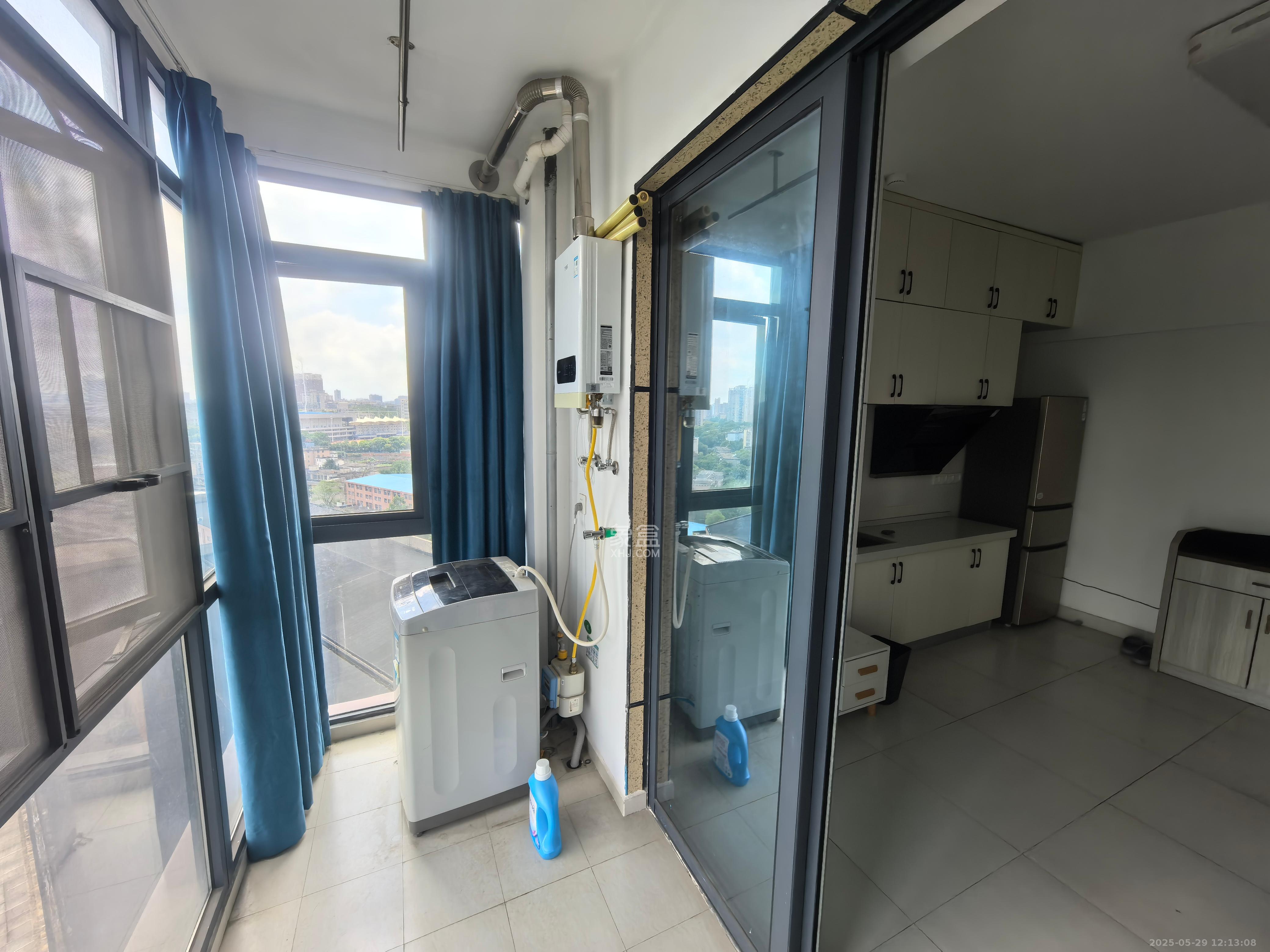 中云公寓  1室1厅1卫    2000.0元/月室内图