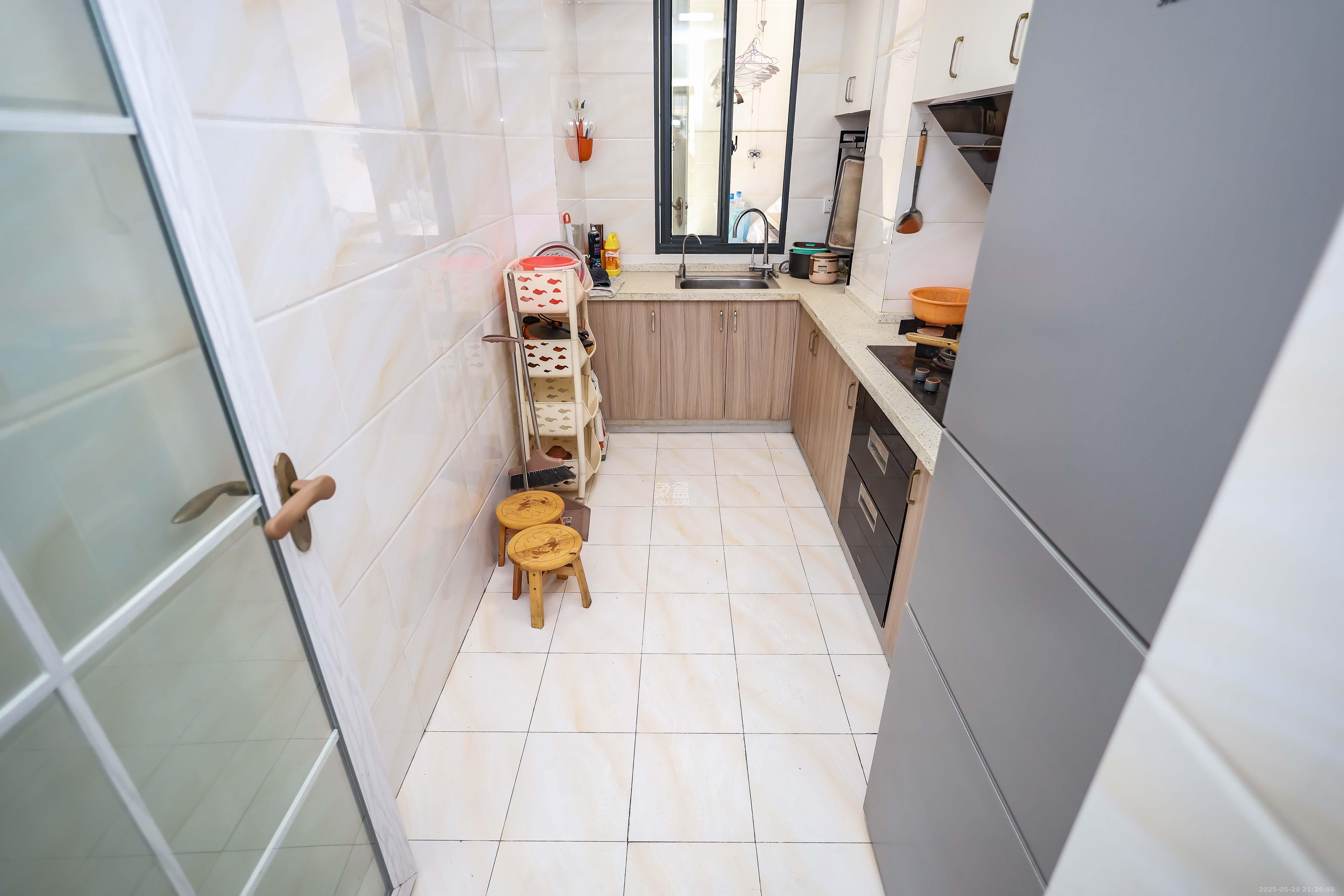 天麓尚层 4室2厅2卫 95.0万 天麓尚层 4室2厅2卫 95.0万厨房