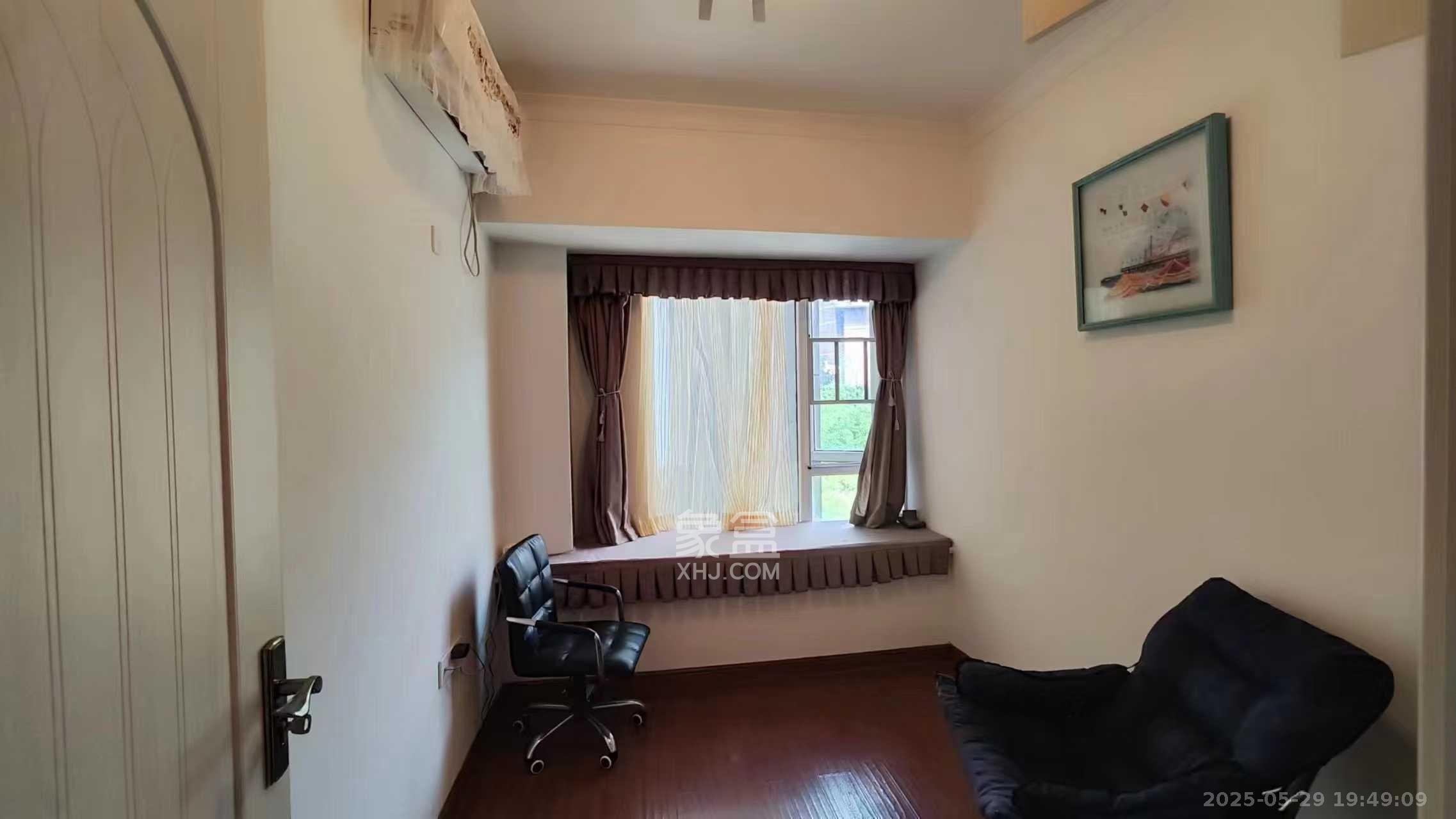 金地三千府(金地湖山樾、金地自在城) 3室2厅1卫 1500.0元/月 金地三千府(金地湖山樾、金地自在城) 3室2厅1卫 1500.0元/月室内图