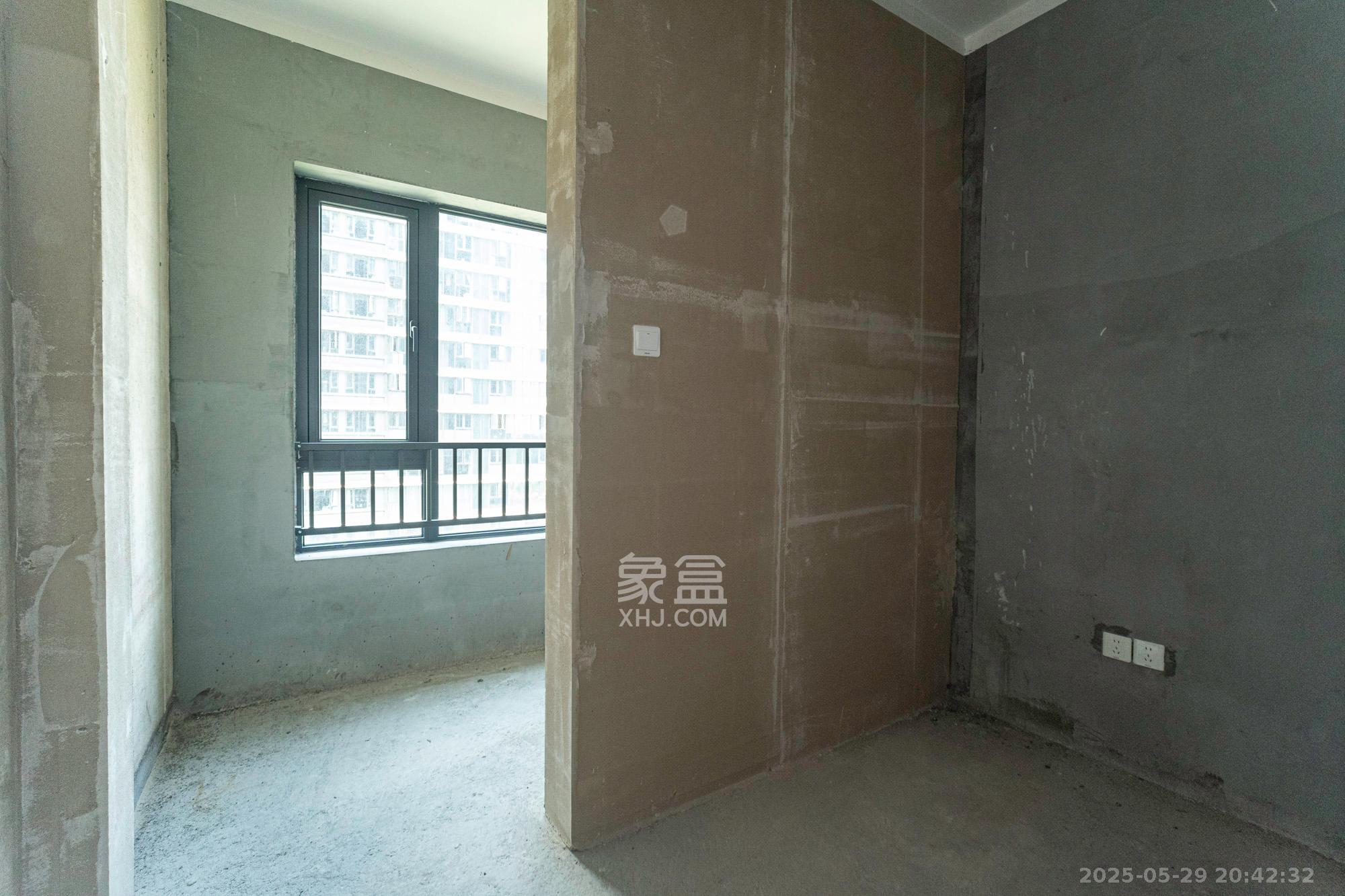 绿城美的明月江南  4室2厅2卫   144.80万其他