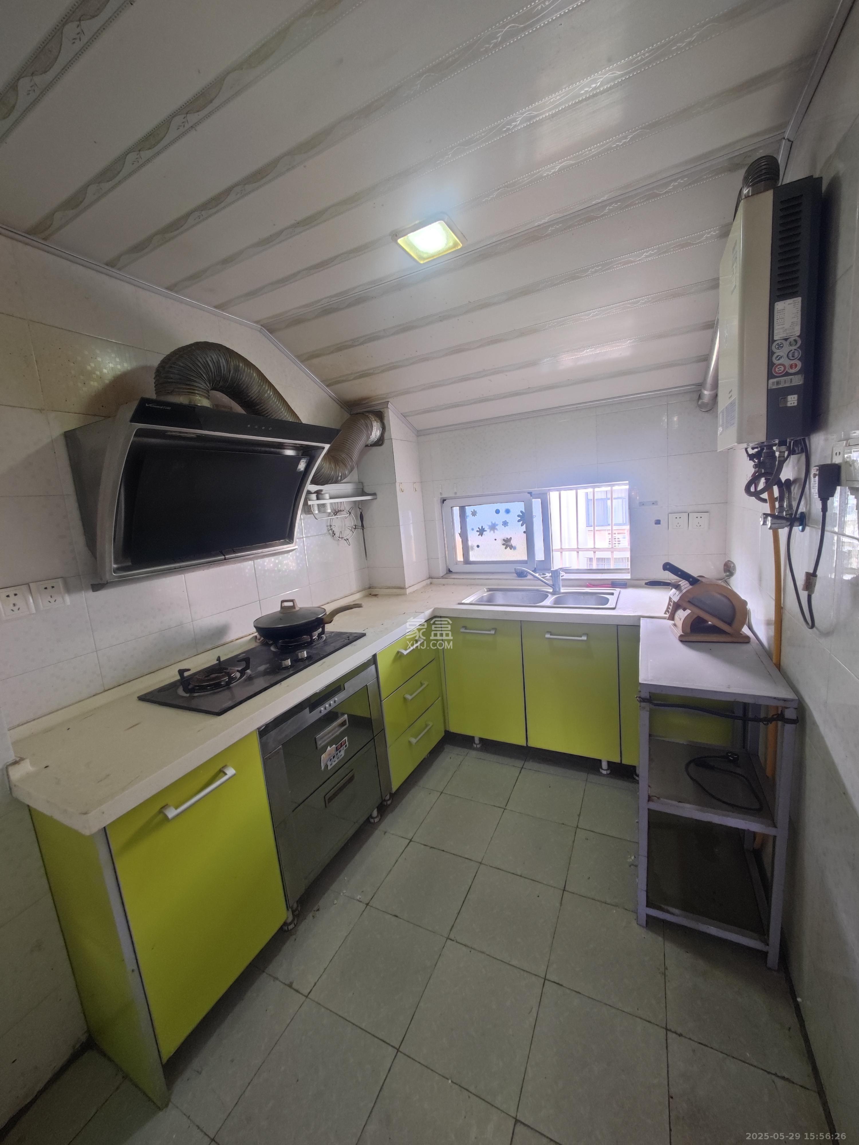 佳园星城 3室2厅2卫 1400.0元/月 佳园星城 3室2厅2卫 1400.0元/月室内图