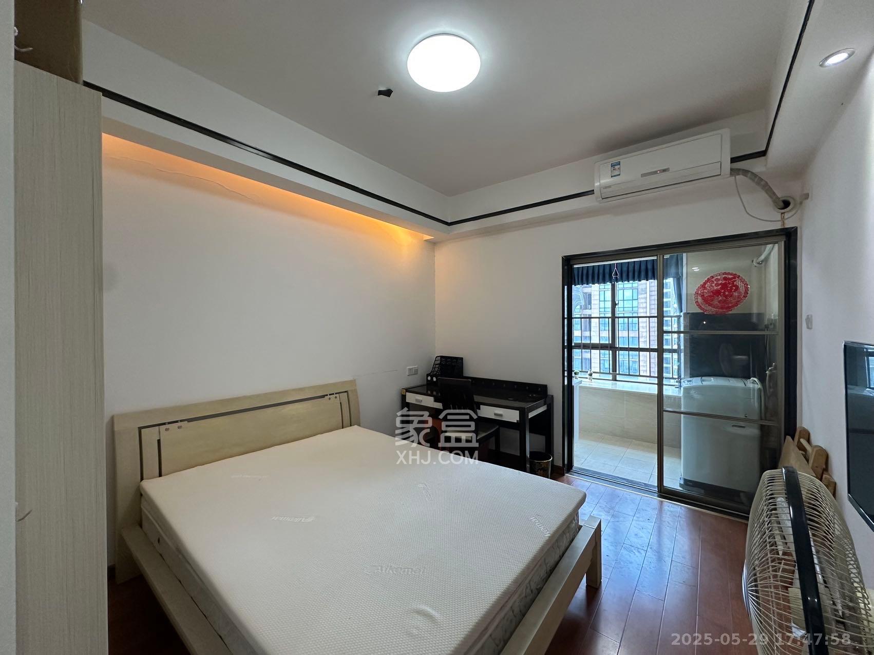 长盛上东区 1室1厅1卫 1600.0元/月 长盛上东区 1室1厅1卫 1600.0元/月室内图