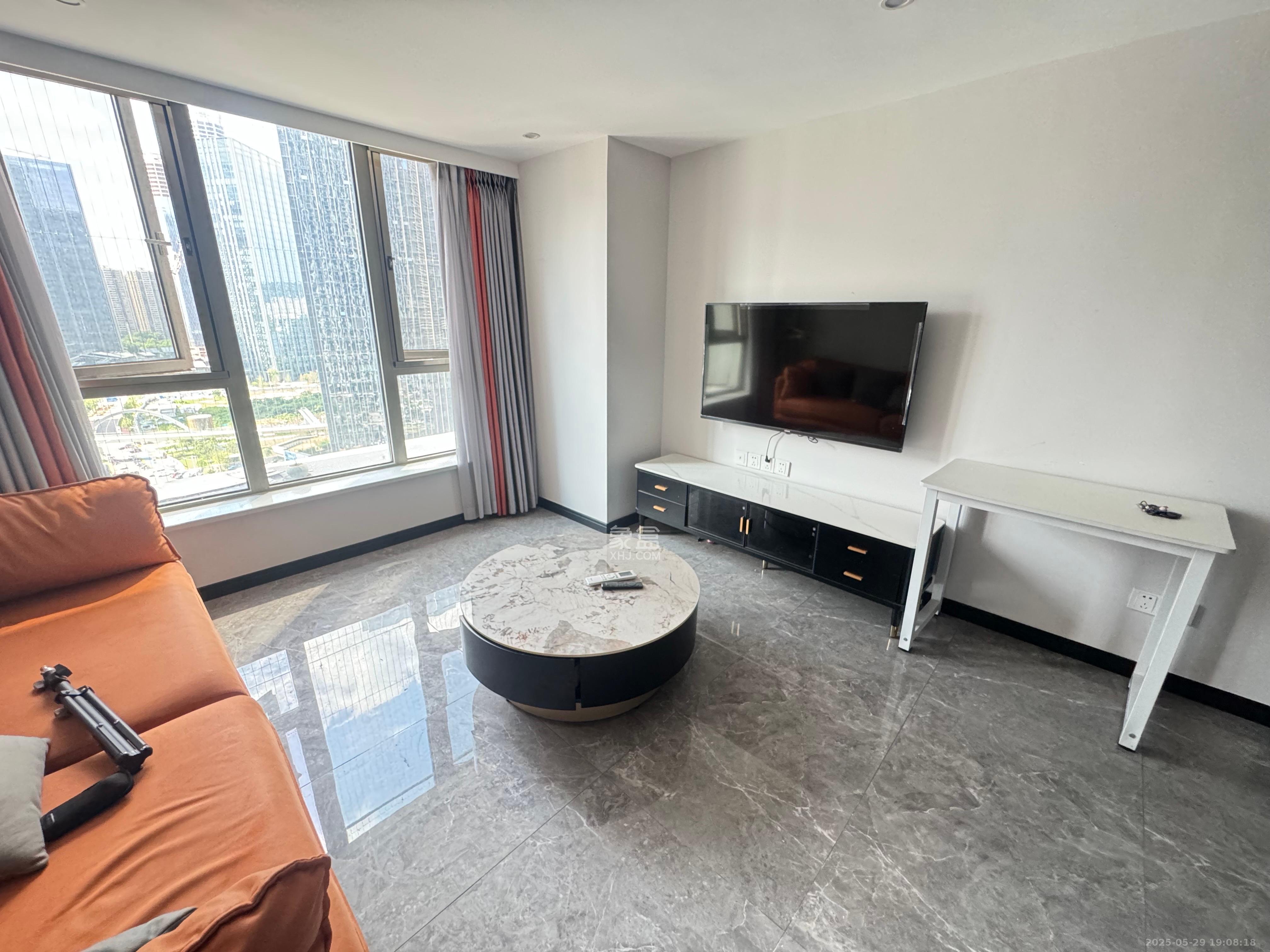 梅溪湖金茂湾 2室1厅1卫 2000.0元/月 梅溪湖金茂湾 2室1厅1卫 2000.0元/月室内图