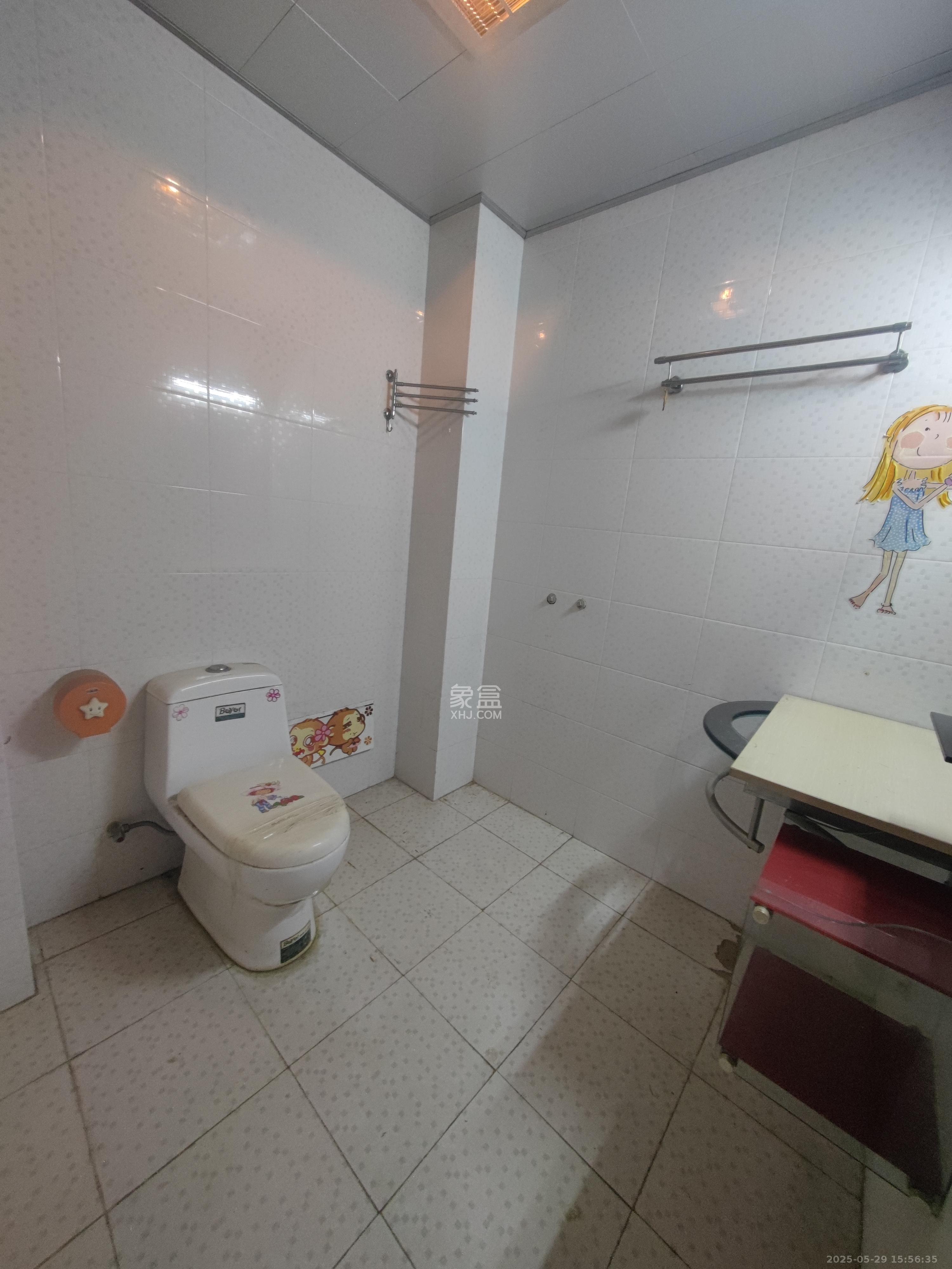 佳园星城 3室2厅2卫 1400.0元/月 佳园星城 3室2厅2卫 1400.0元/月室内图