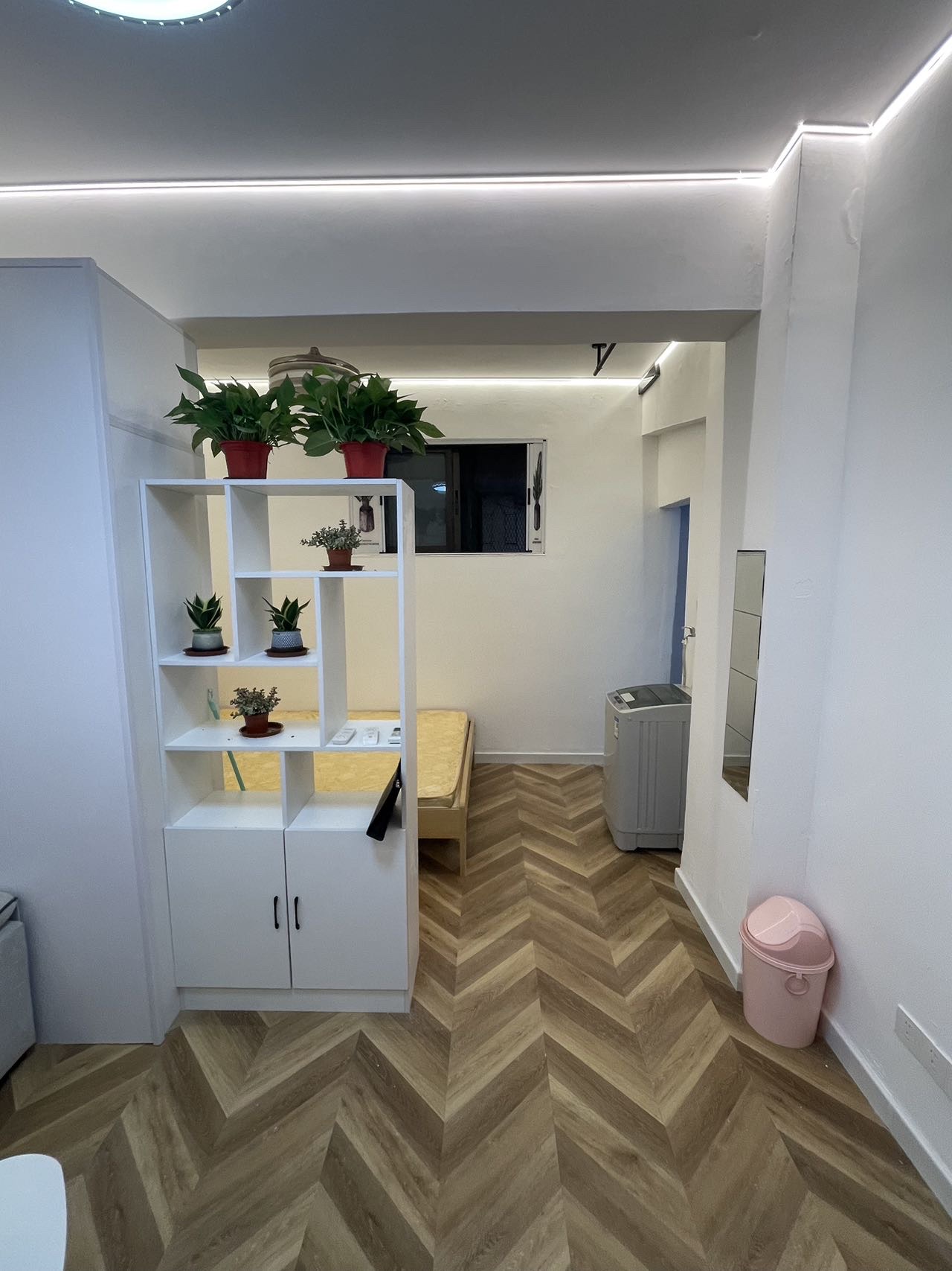 明湖公寓 1室1厅1卫 35.0万 明湖公寓 1室1厅1卫 35.0万客厅