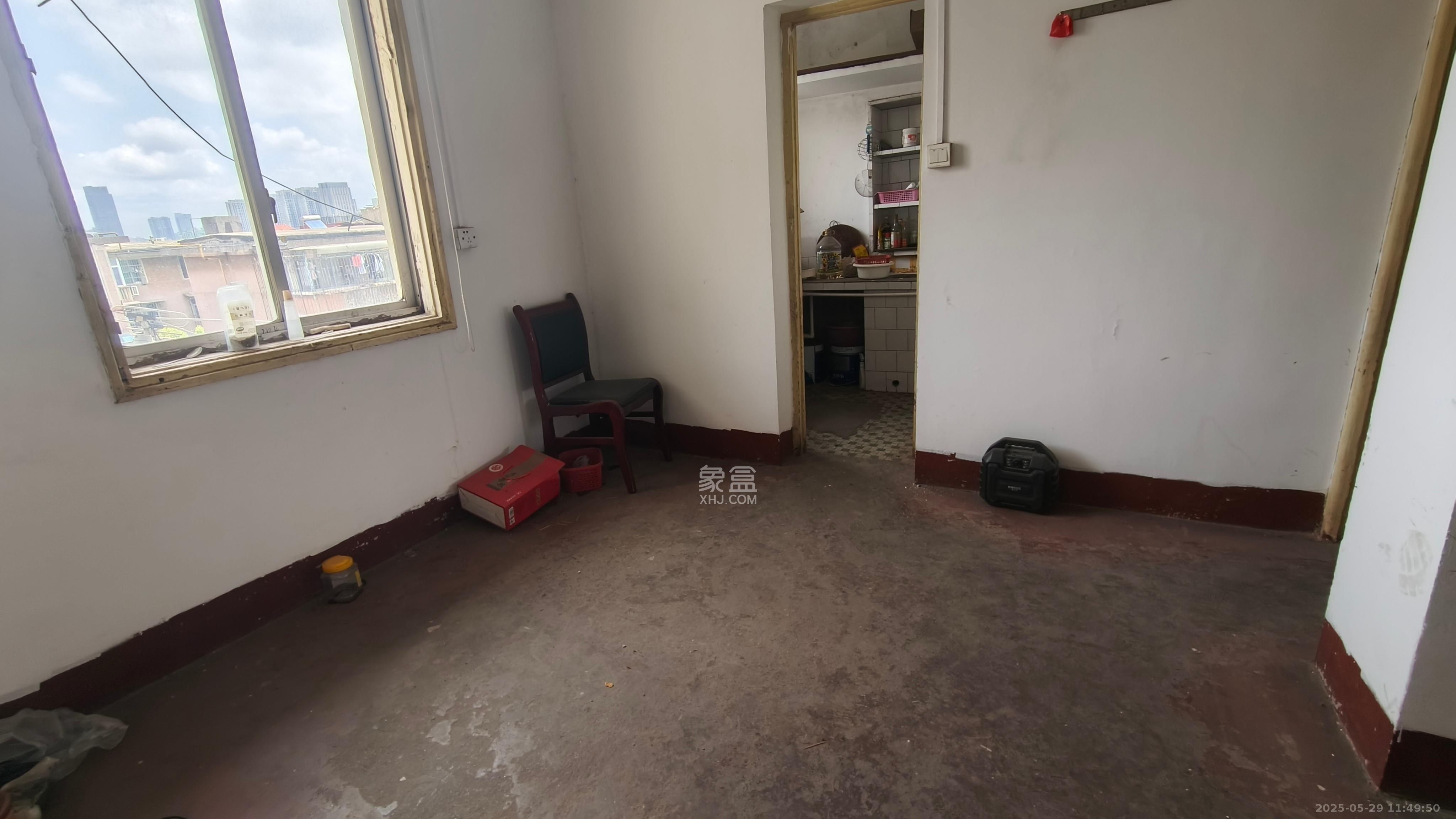 狮子山一片  2室1厅1卫    500.0元/月 狮子山一片  2室1厅1卫    500.0元/月室内图