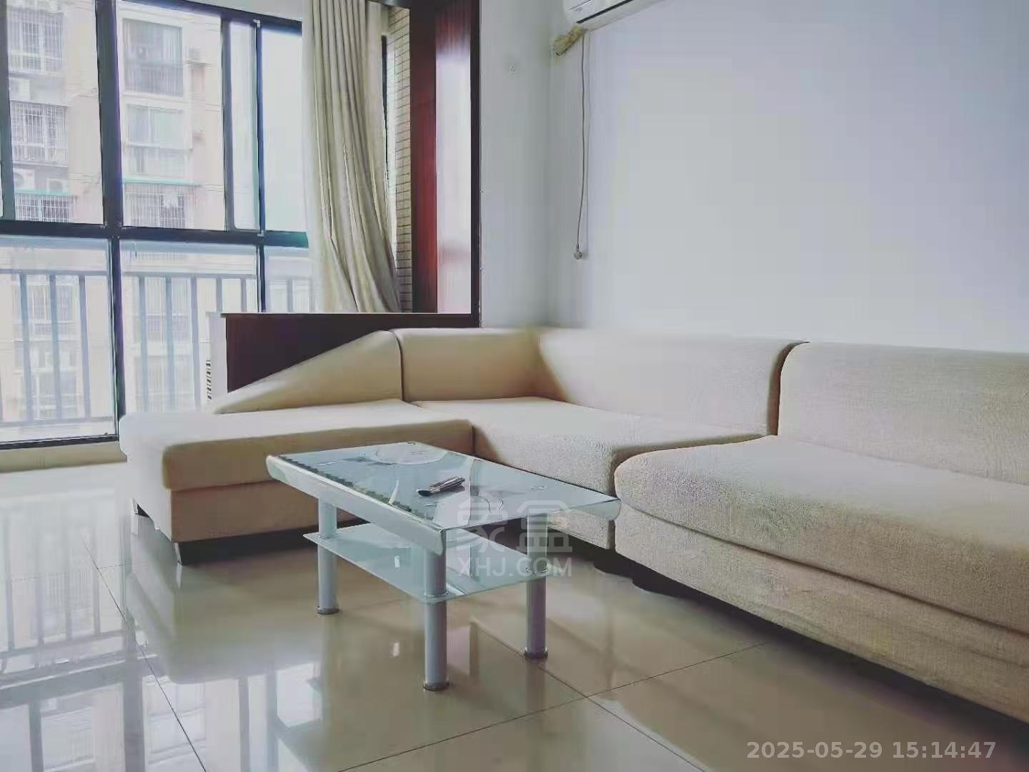 共和城  1室1厅1卫   1400.00元/月