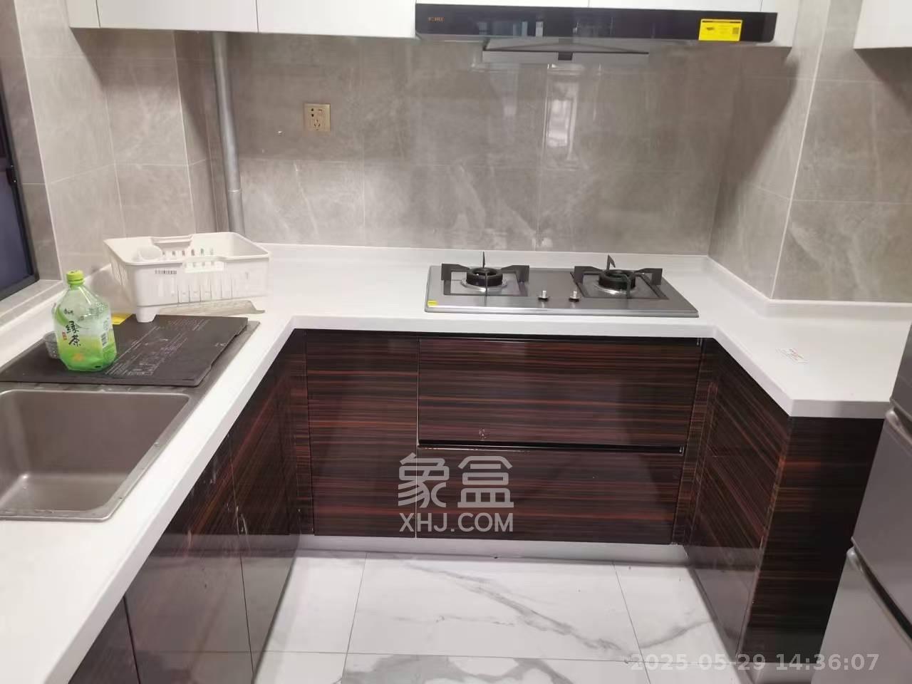 中海阅麓山二期  3室2厅2卫   3500.00元/月室内图