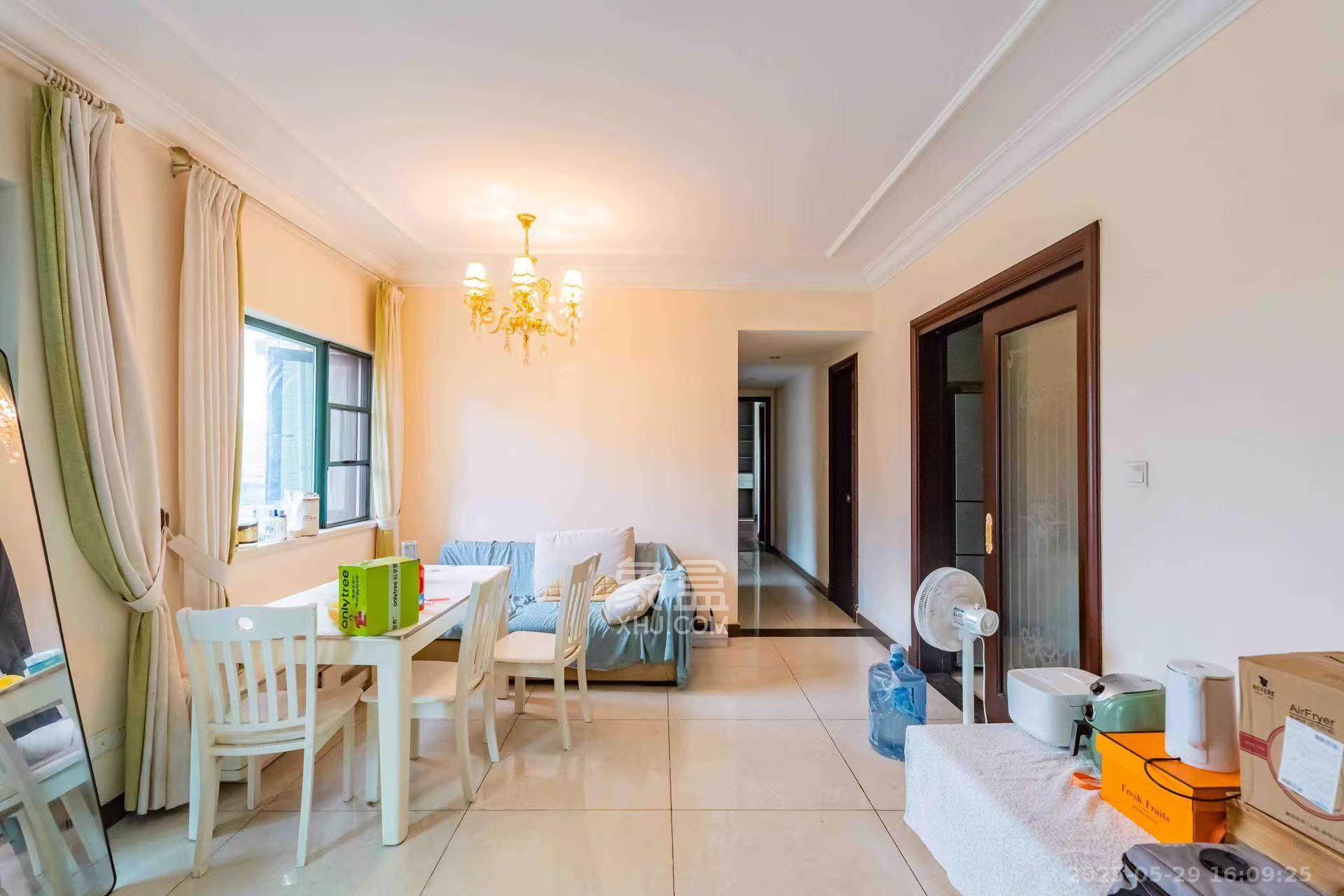 恒大雅苑 3室2厅2卫 2700.0元/月 恒大雅苑 3室2厅2卫 2700.0元/月室内图