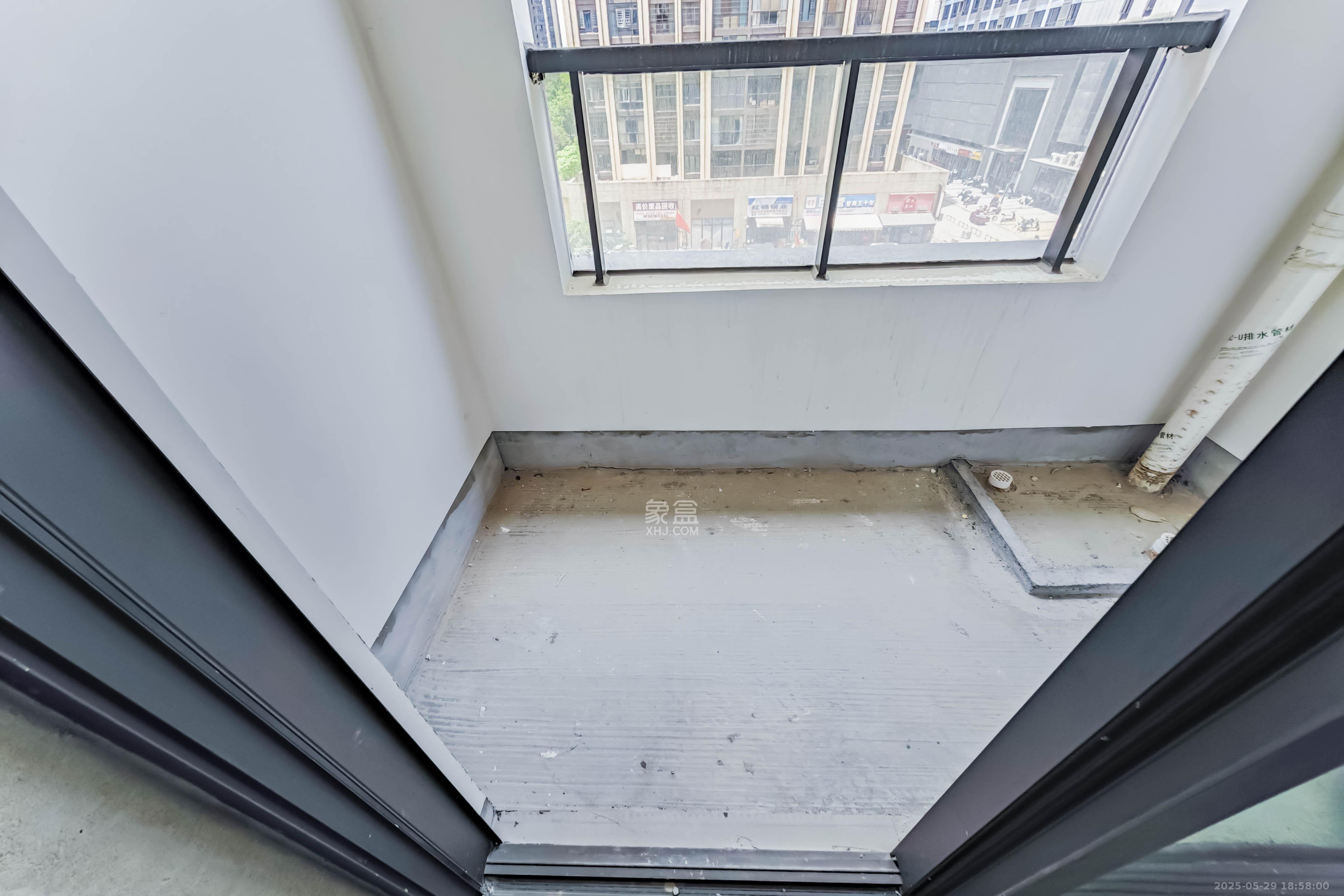 建发玖洲观澜  4室2厅2卫   238.00万其他