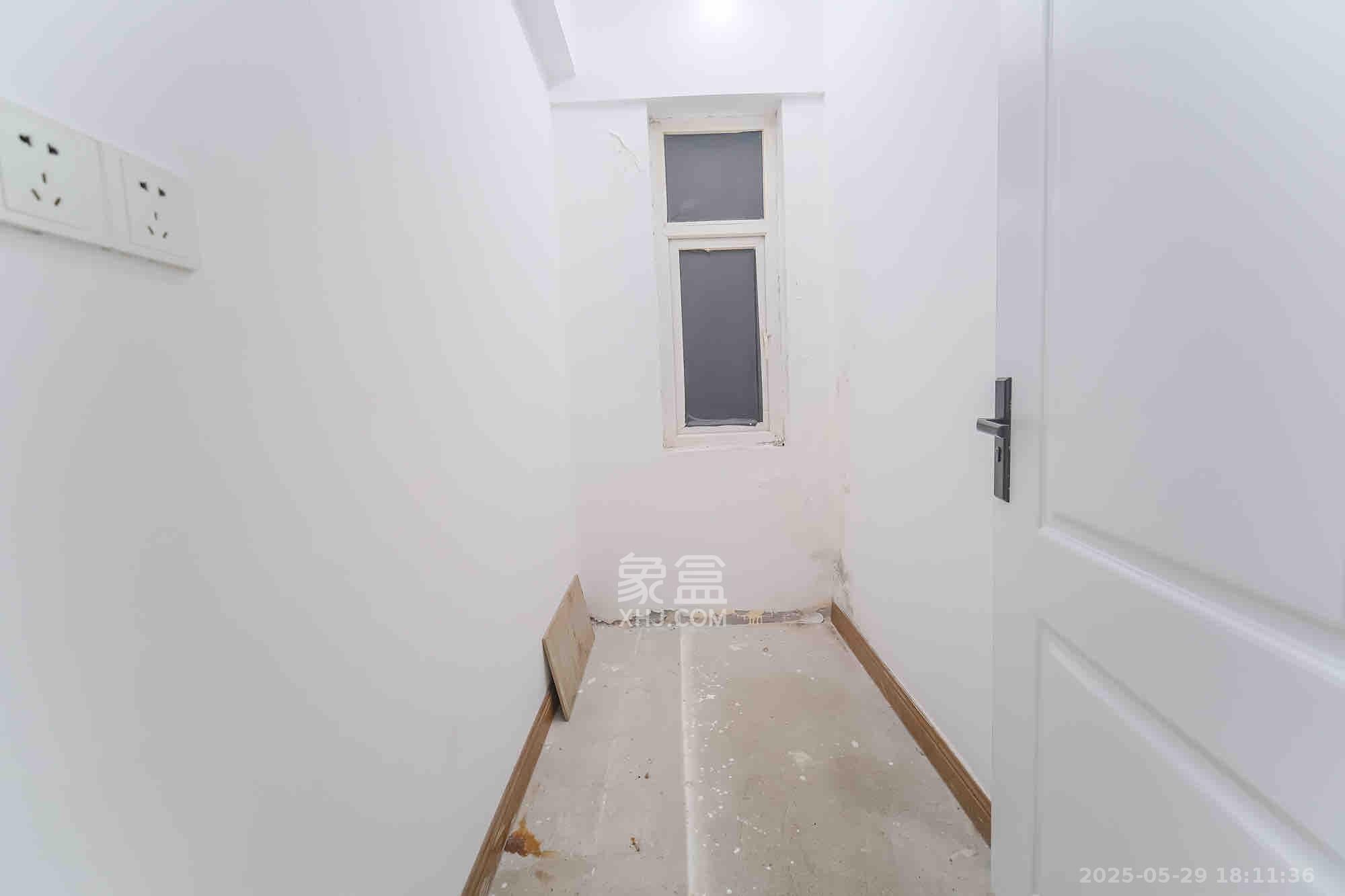 山水湾 5室2厅3卫 6800.0元/月 山水湾 5室2厅3卫 6800.0元/月室内图