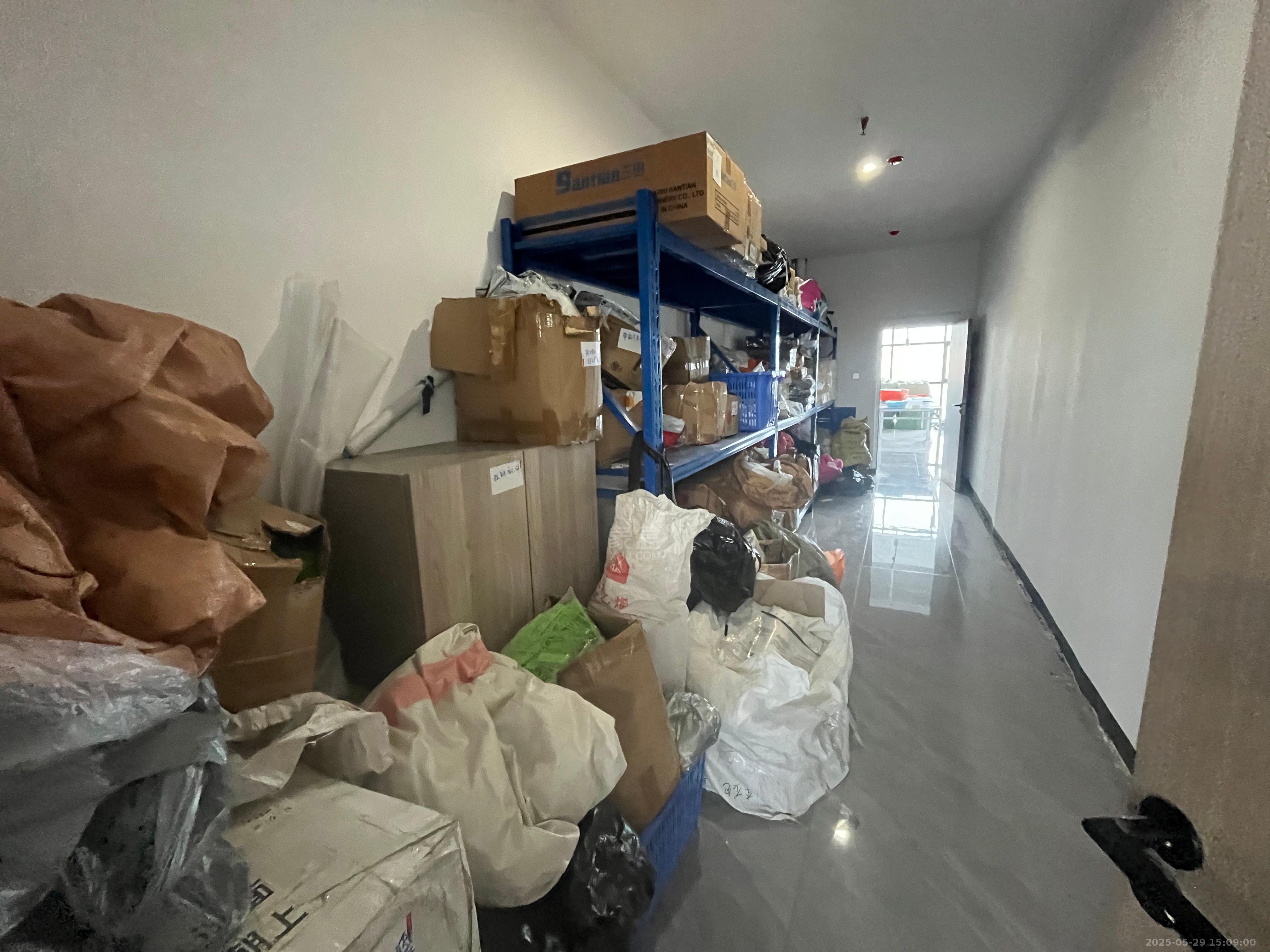 山水国际  10室1厅1卫   13200.00元/月室内图