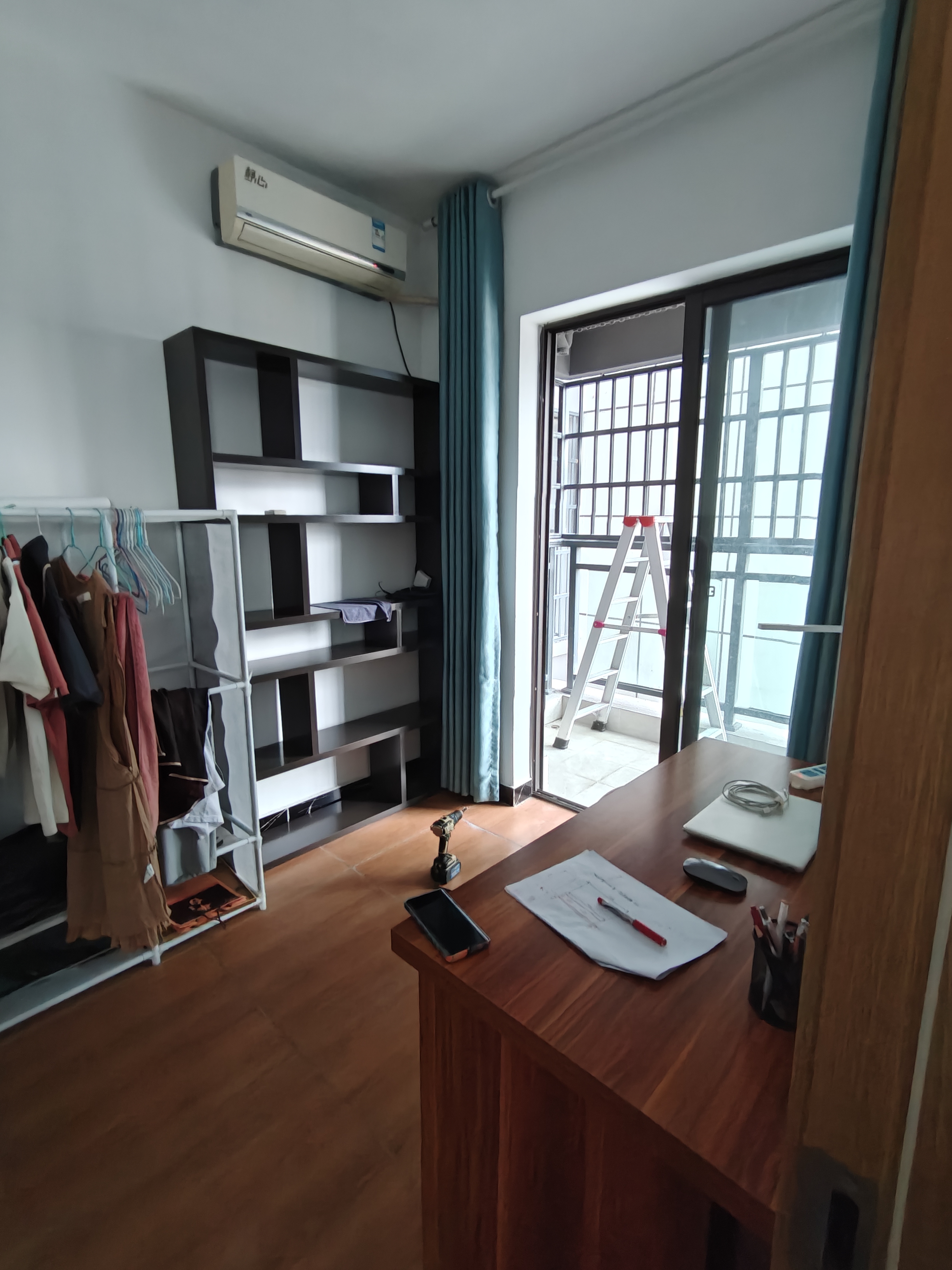 坡博家园一区  2室1厅1卫   2300.00元/月室内图