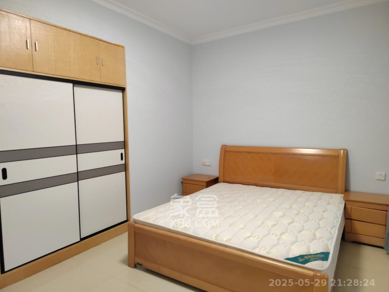 金牛小区  2室2厅1卫   1800.00元/月室内图